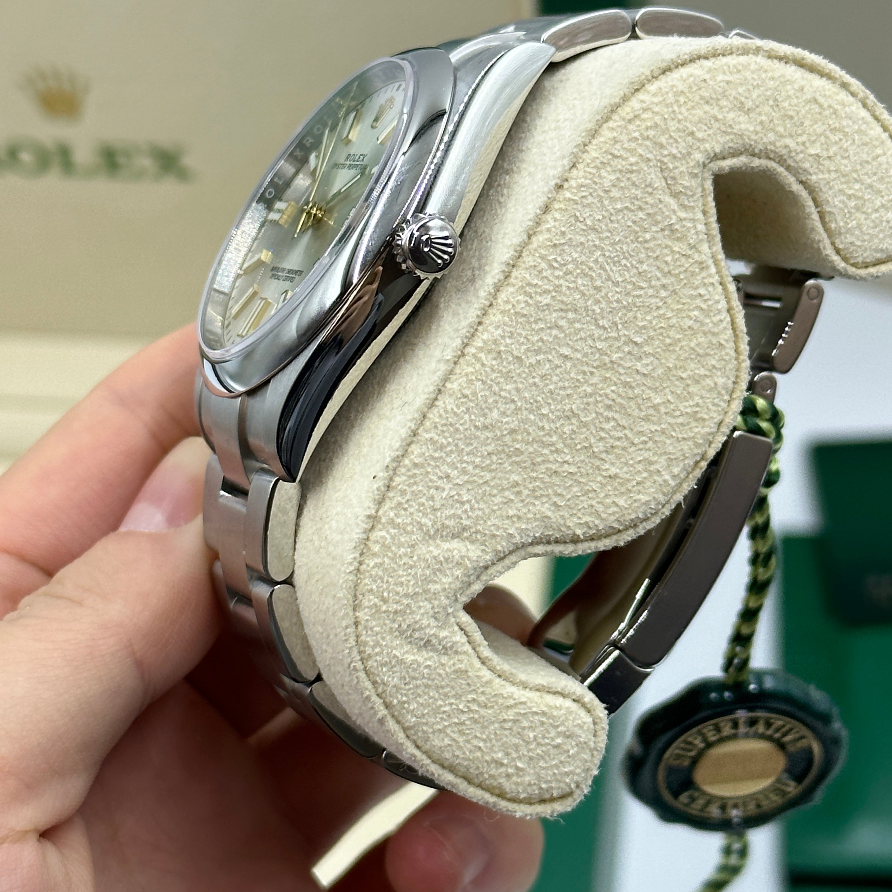 Rolex Oyster Perpetual 41 124300 Silver 2025