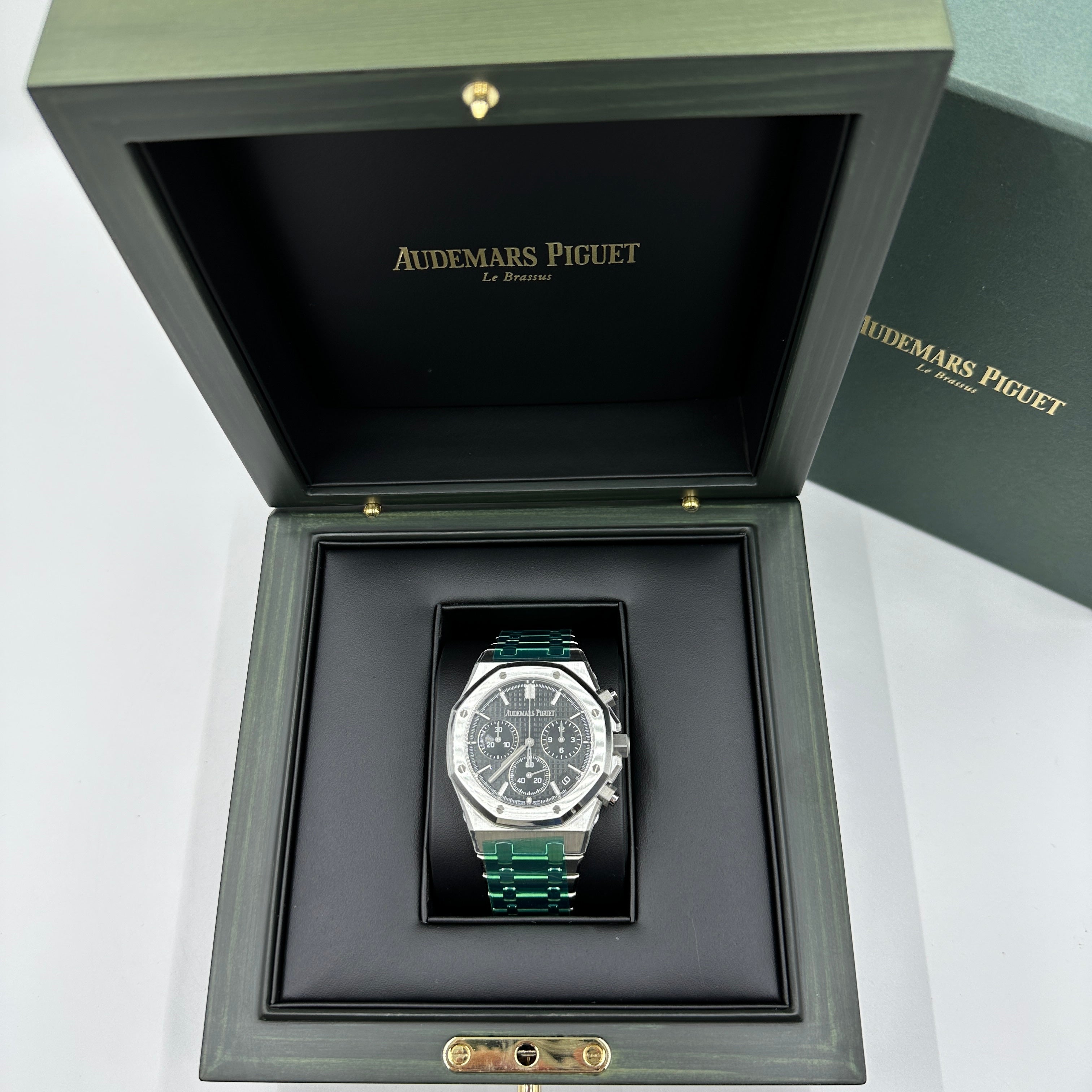 Audemars Piguet  Royal Oak 26240st.OO.1320ST.06 2025
