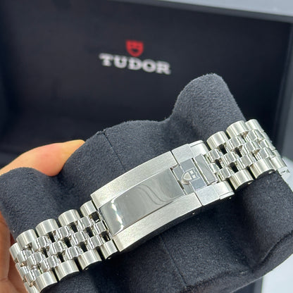 Tudor Black Bay 39 39mm 79660-0004 Black Diamonds 2024