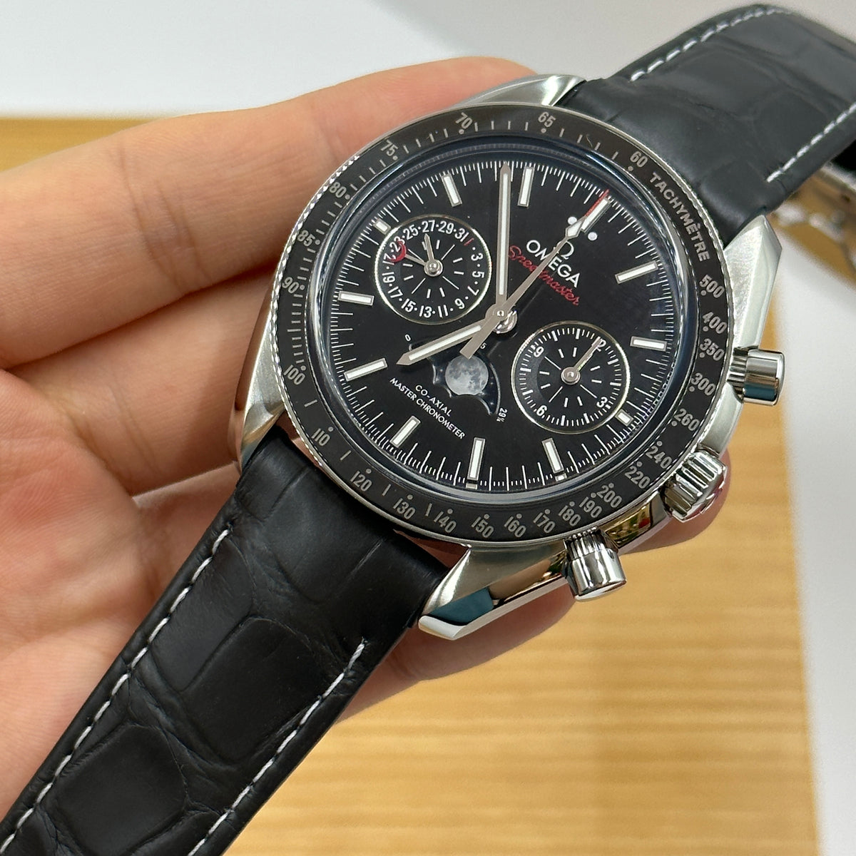 Omega Speedmaster Moonwatch Moonphase 304.33.44.52.01.001 2026