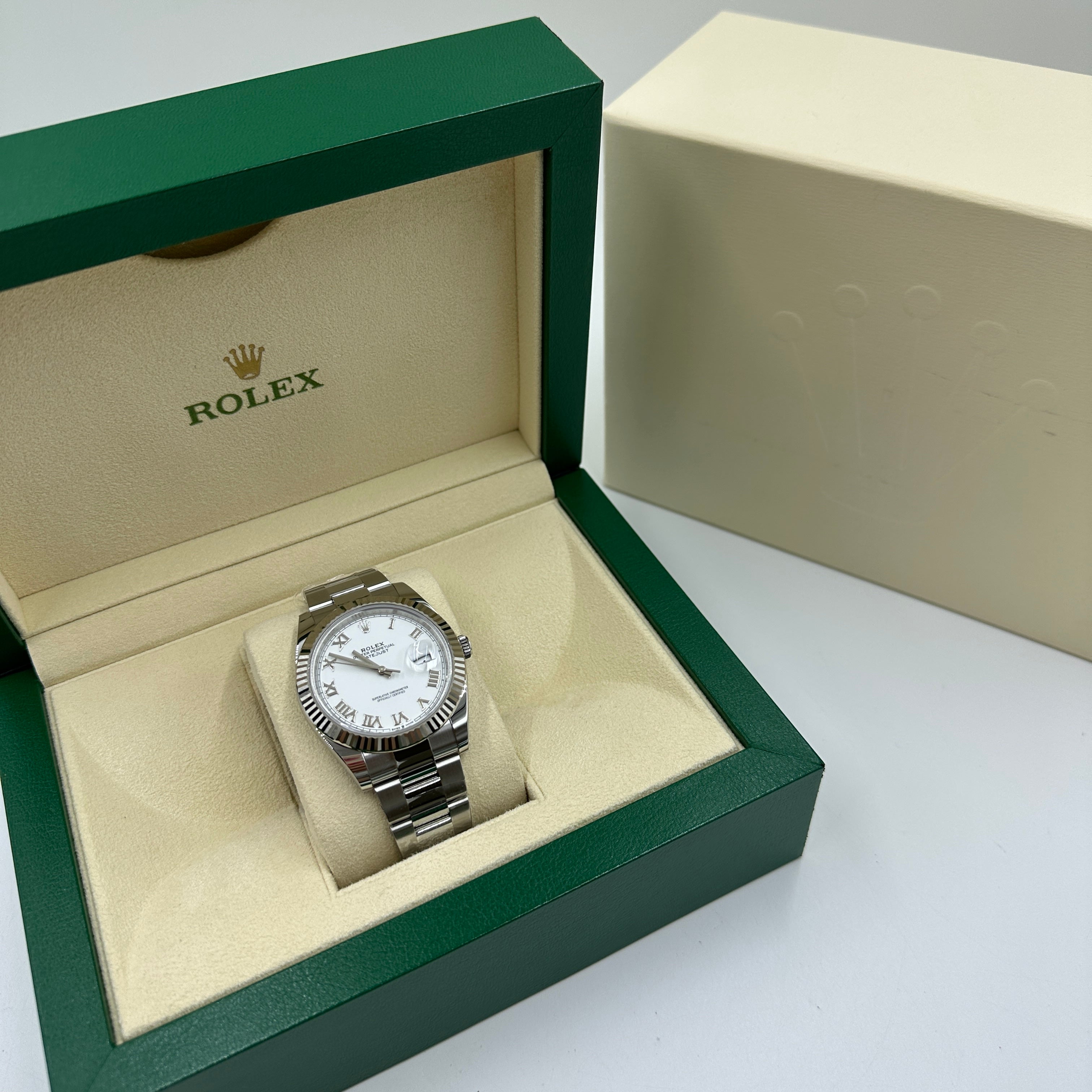 Rolex Datejust 41 126334 White Roman Oyster 2025