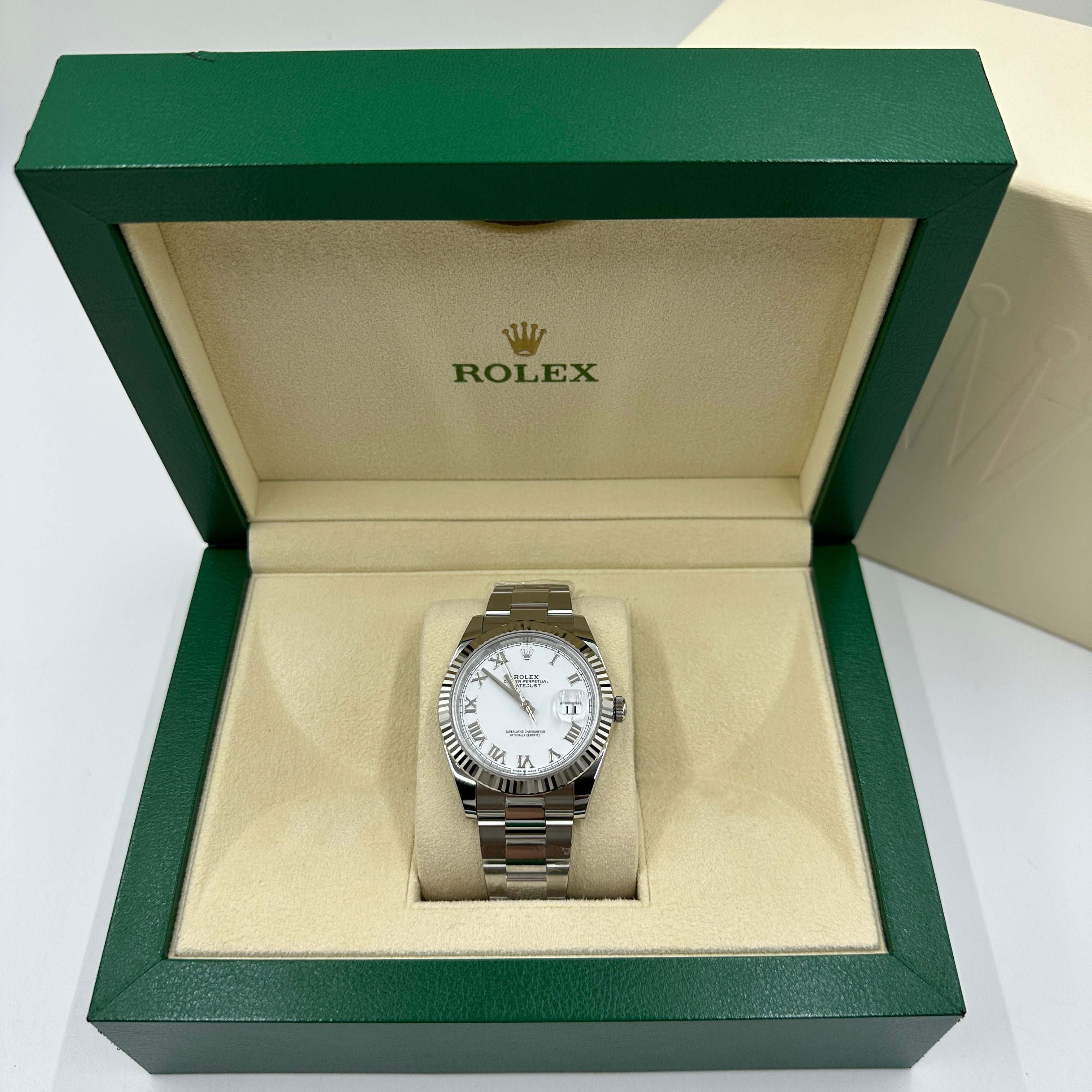 Rolex Datejust 41 126334 White Roman Oyster 2025