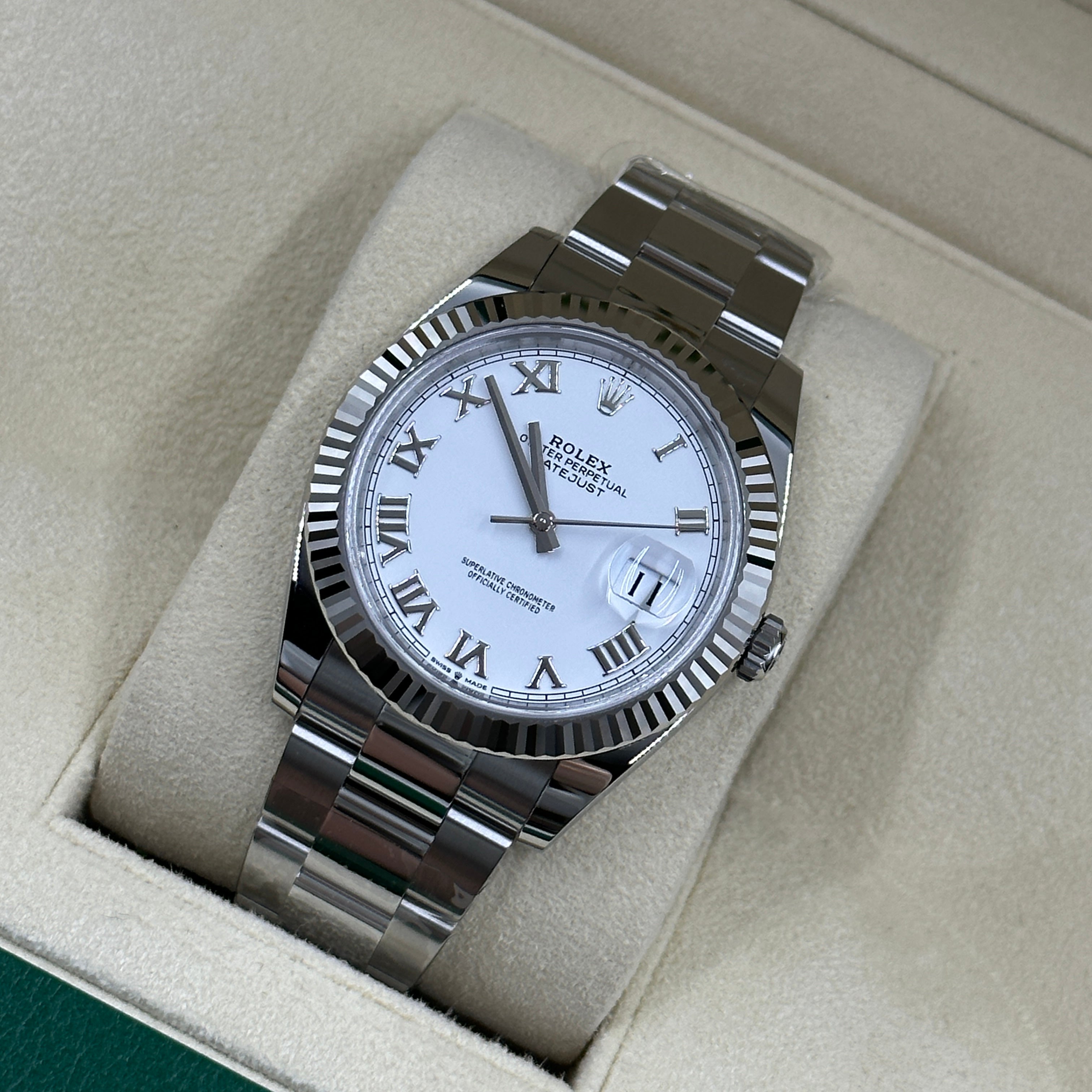 Rolex Datejust 41 126334 White Roman Oyster 2025