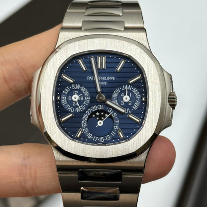 Patek Philippe 5740/1G-001 Nautilus Perpetual Calendar 5740 White Gold / Blue