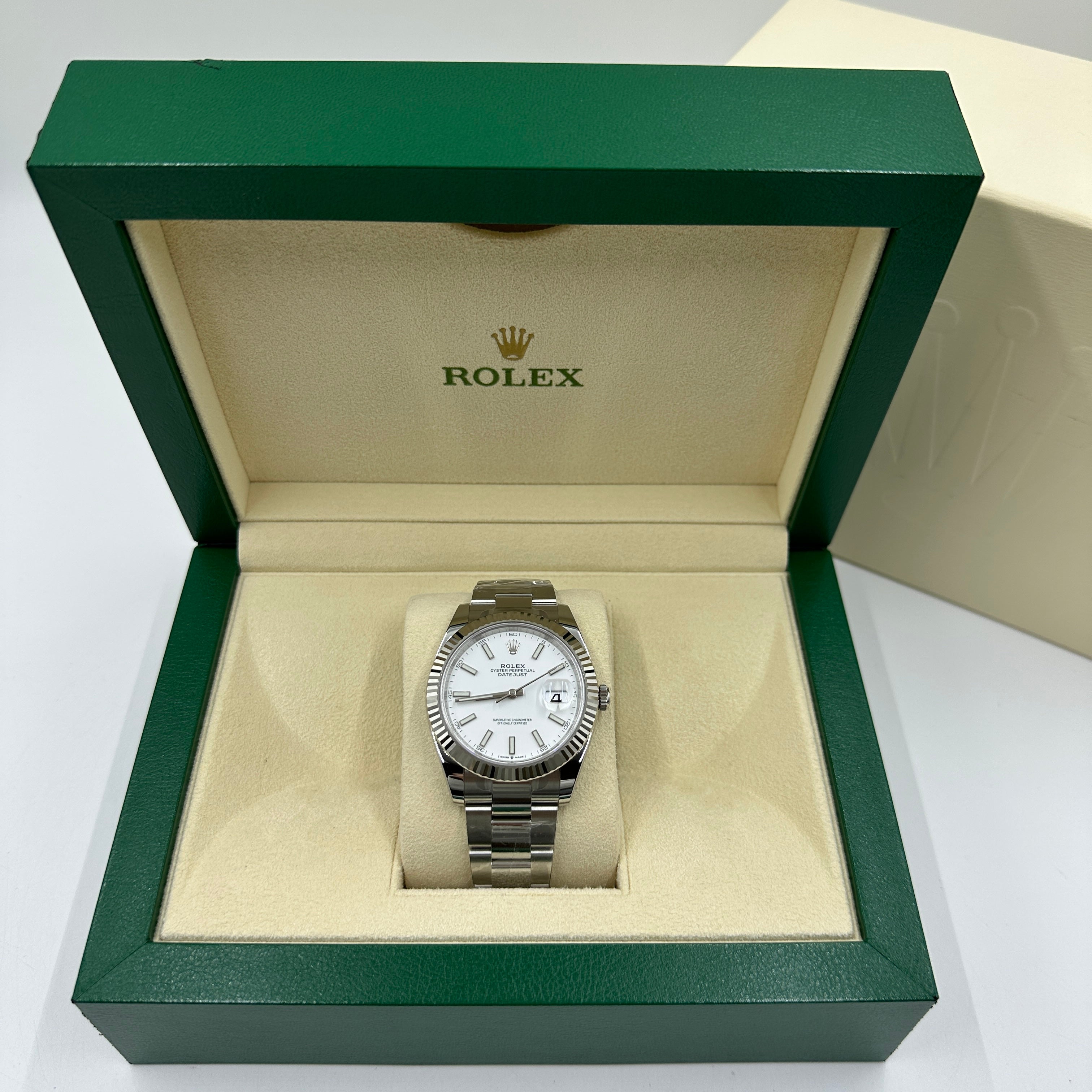 Rolex Datejust 41 126334 White Index Oyster 2025