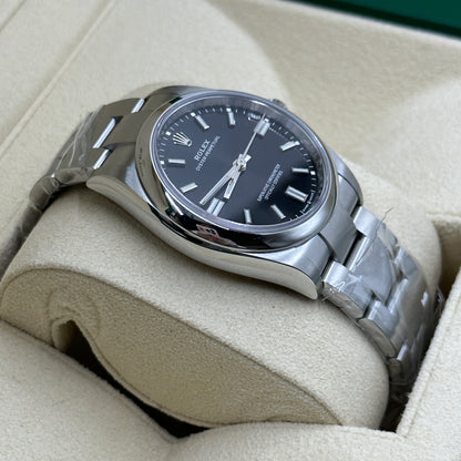 Rolex Oyster Perpetual 36 126000 Black Index 2025