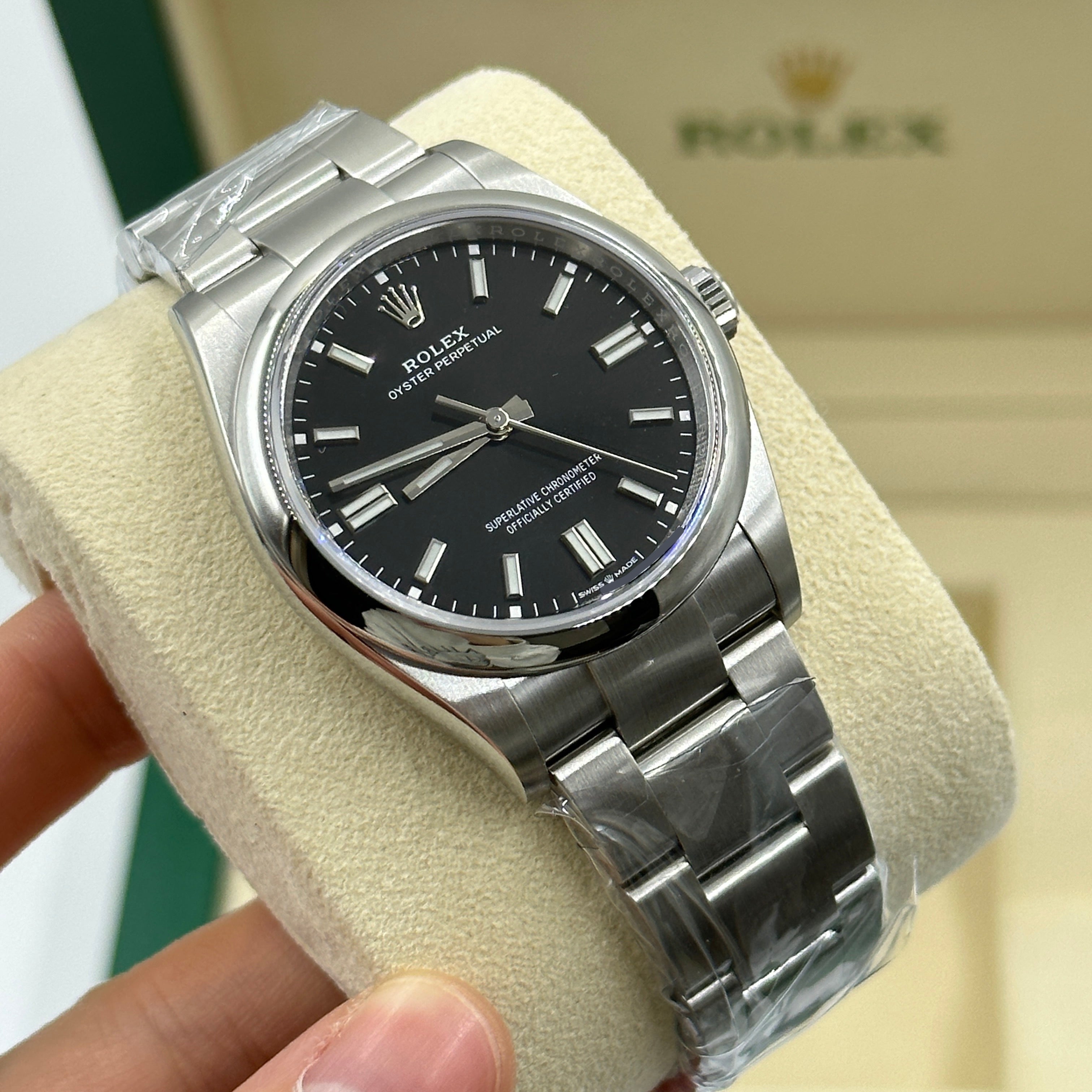 Rolex Oyster Perpetual 36 126000 Black 2025