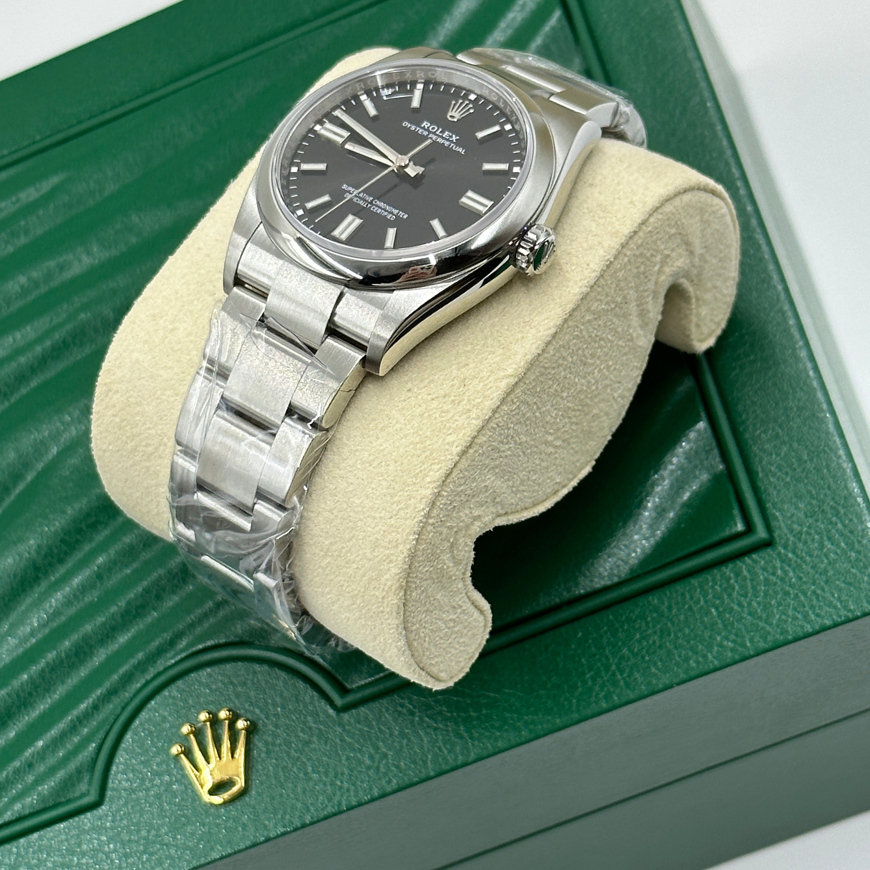 Rolex Oyster Perpetual 36 126000 Black 2025
