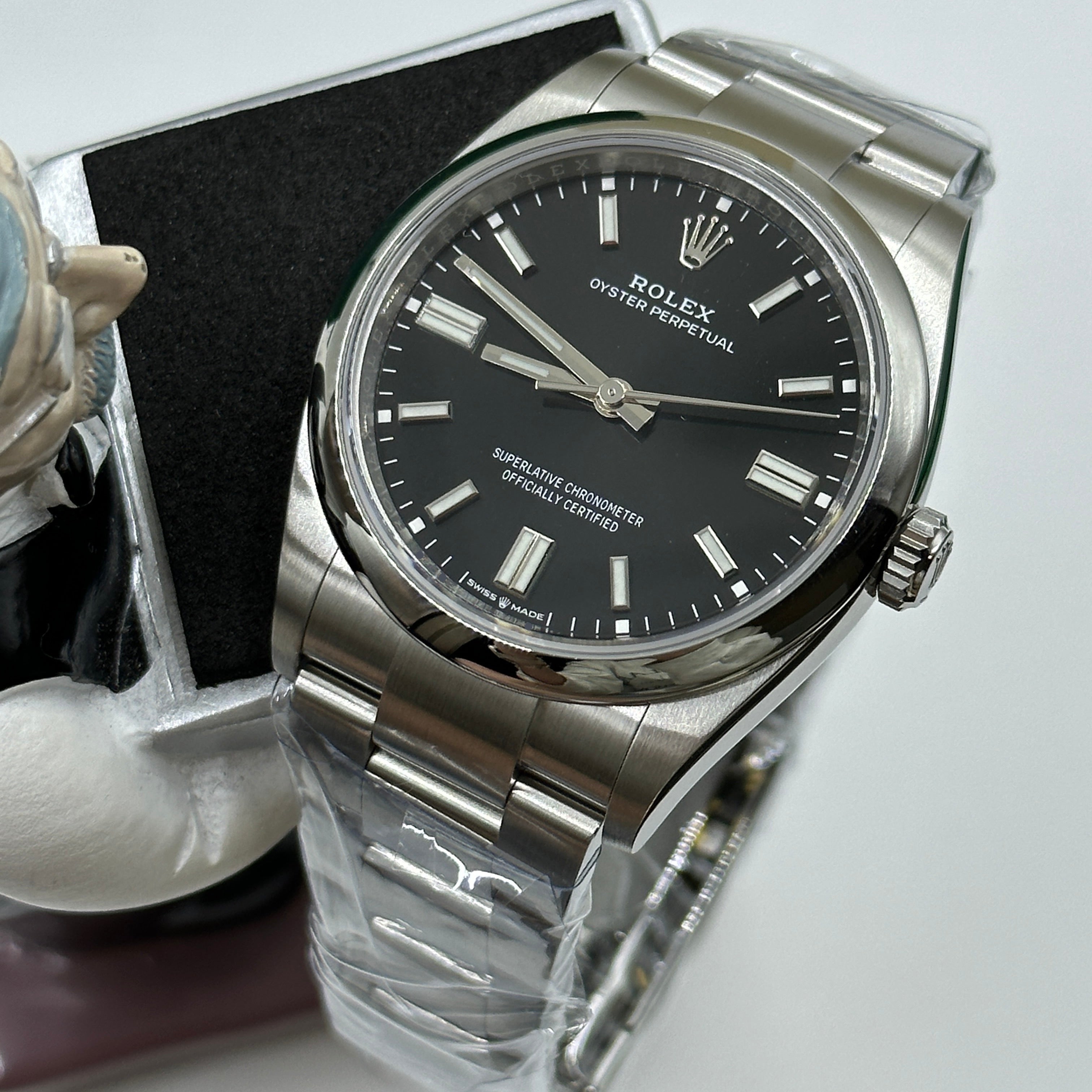 Rolex Oyster Perpetual 36 126000 Black 2025