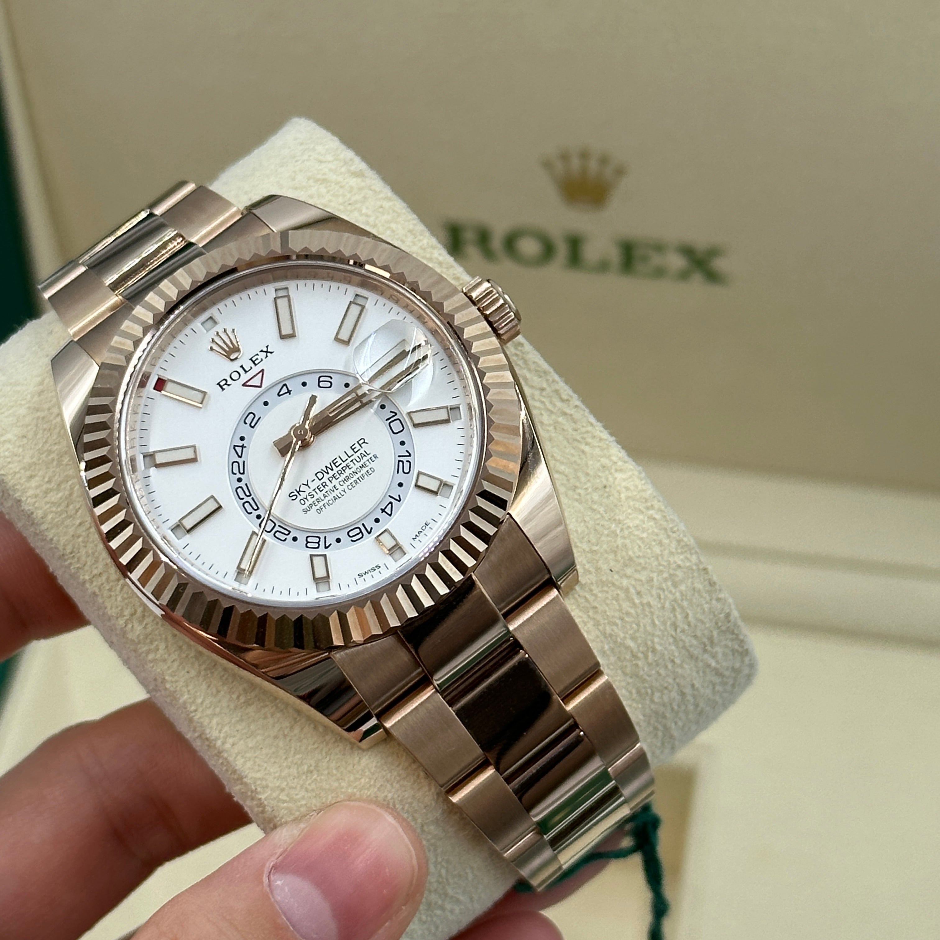 Rolex Sky-Dweller 326935 WHITE