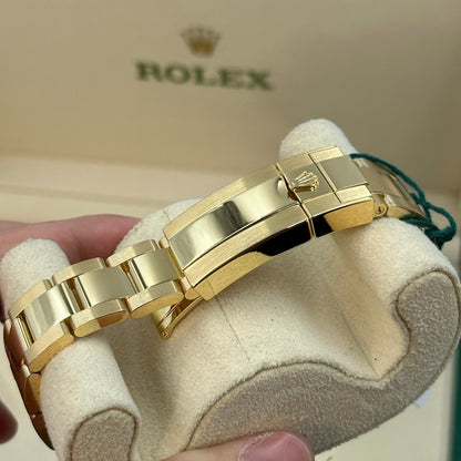 Rolex GMT-Master II 116718LN