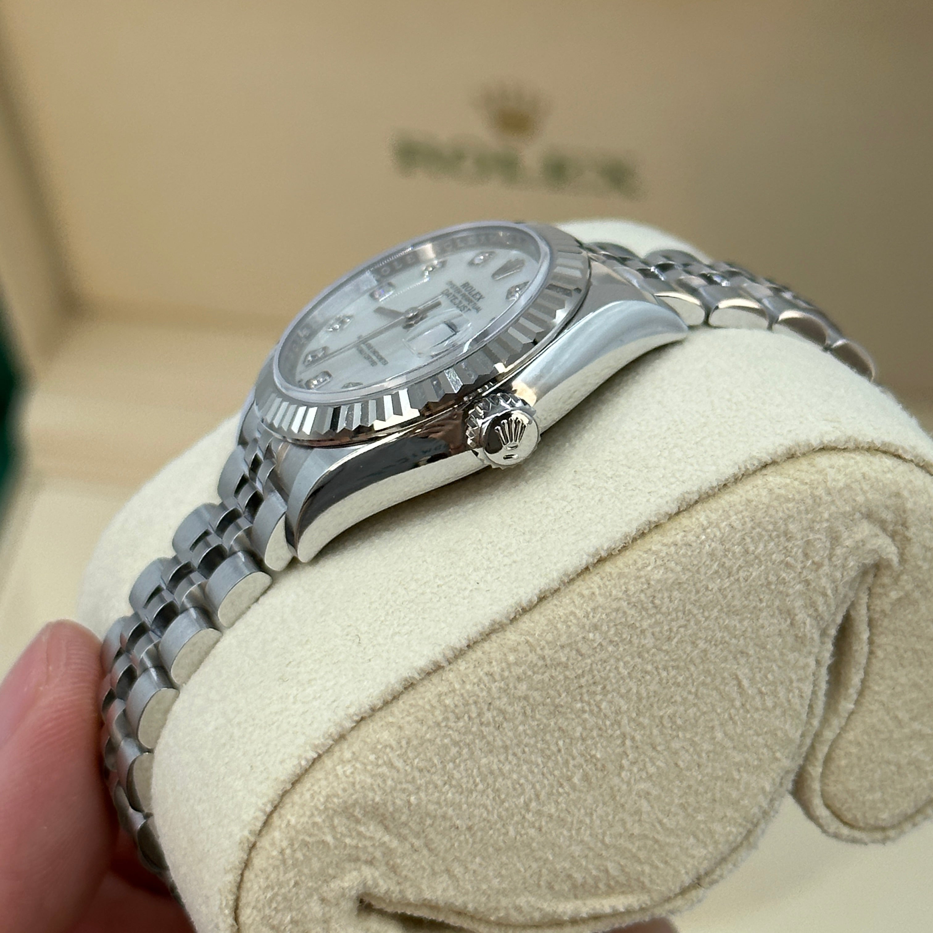 Rolex Lady-Datejust 279174Ng White Jubilee 2025