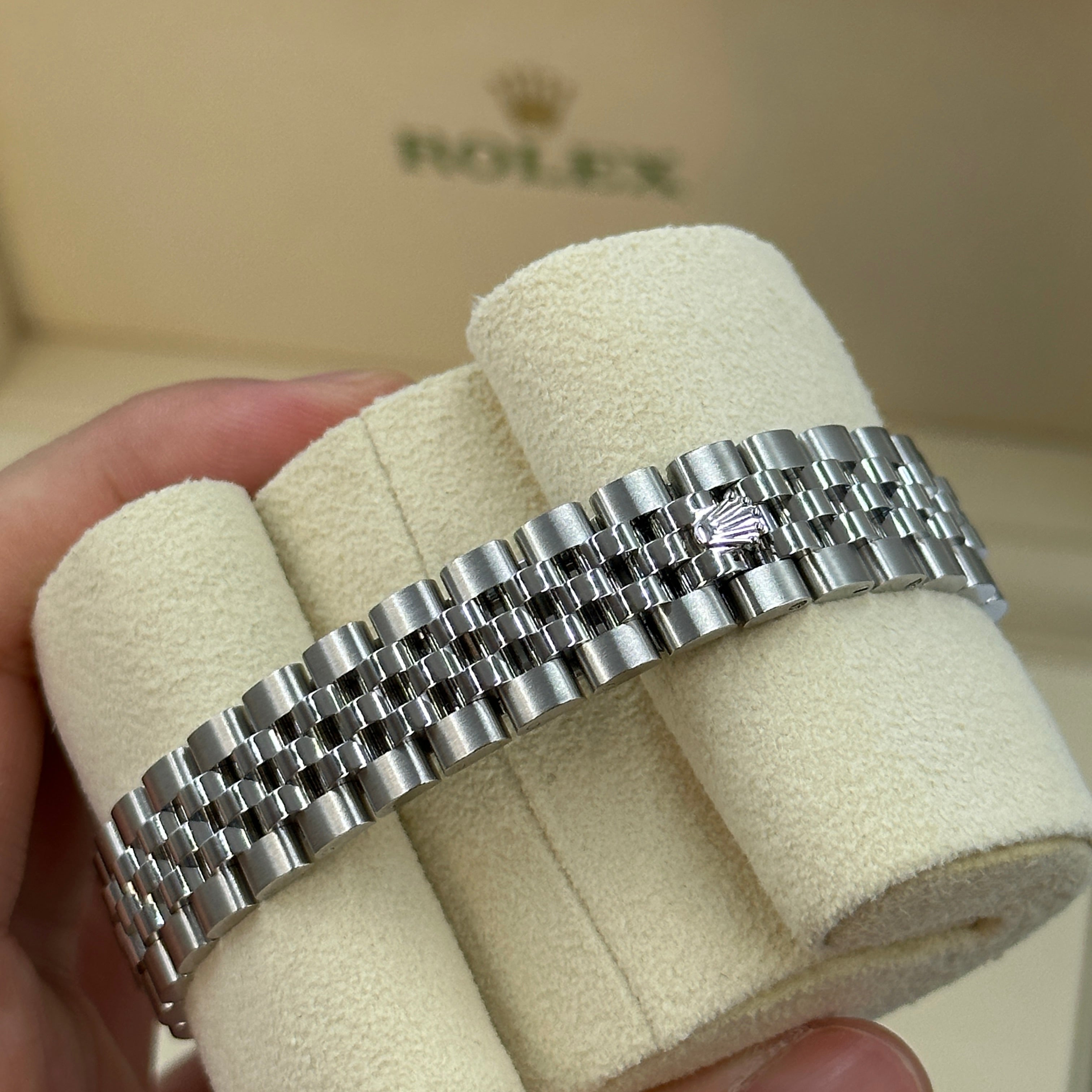 Rolex Lady-Datejust 279174Ng White Jubilee 2025