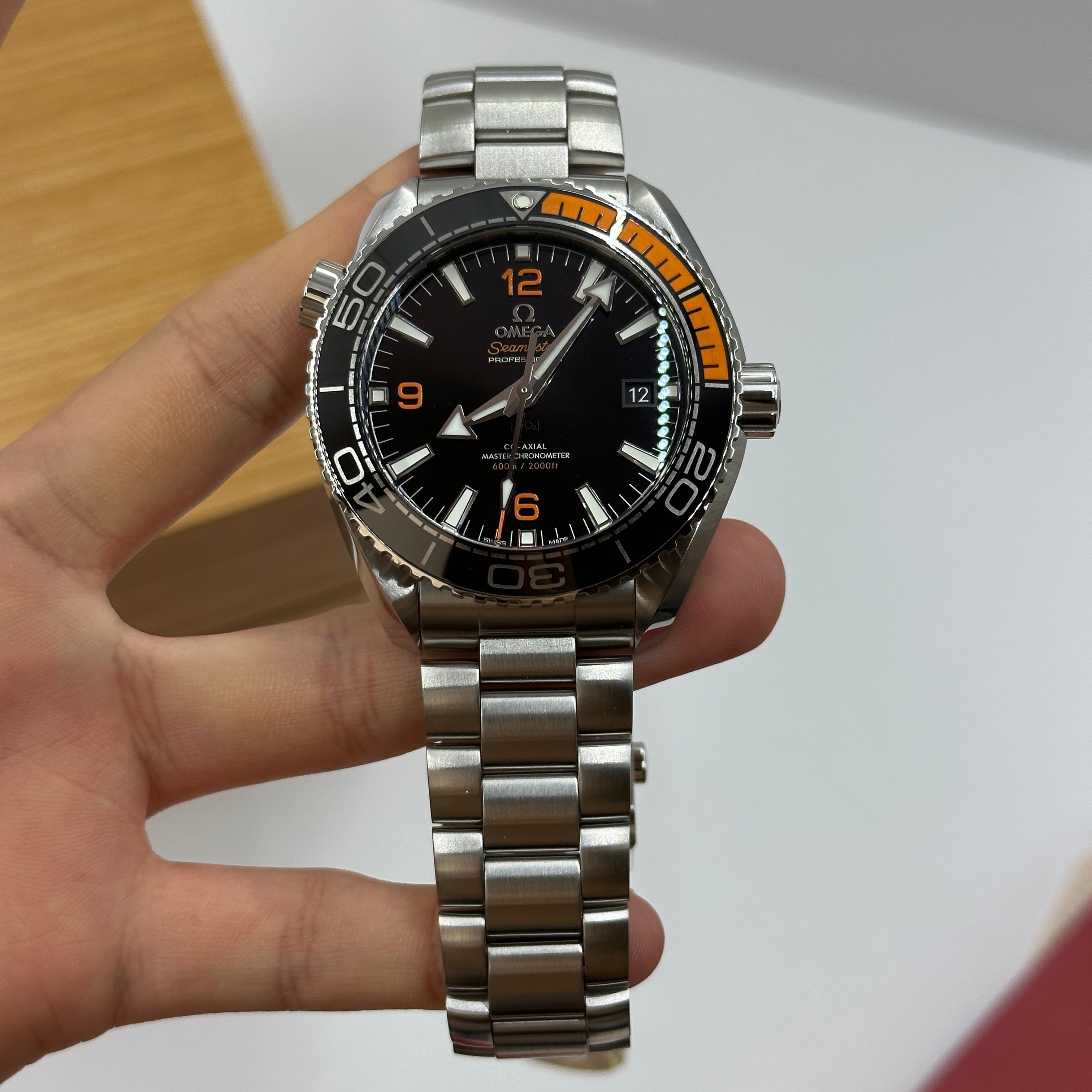 Omega Seamaster Planet Ocean 600M 215.30.44.21.01.002