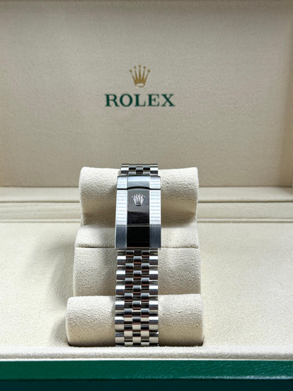 Rolex Datejust 41 126300 Black Index Jubilee 2025