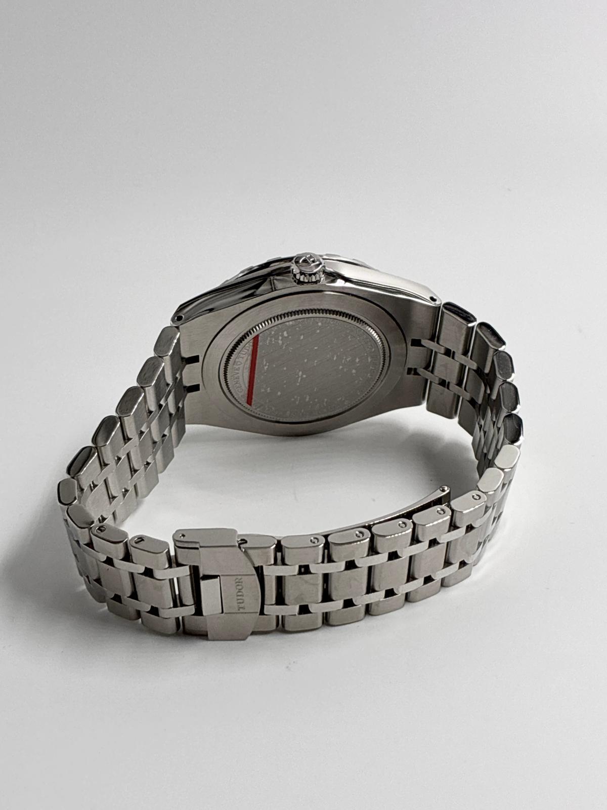 Tudor Royal M28600-0003 Black Roman