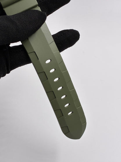 Panerai Submersible PAM01595 White