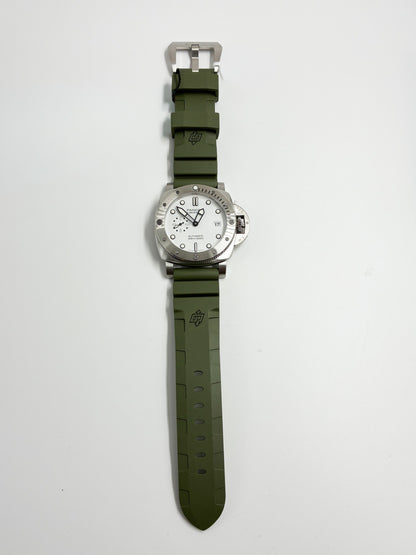 Panerai Submersible PAM01595 White