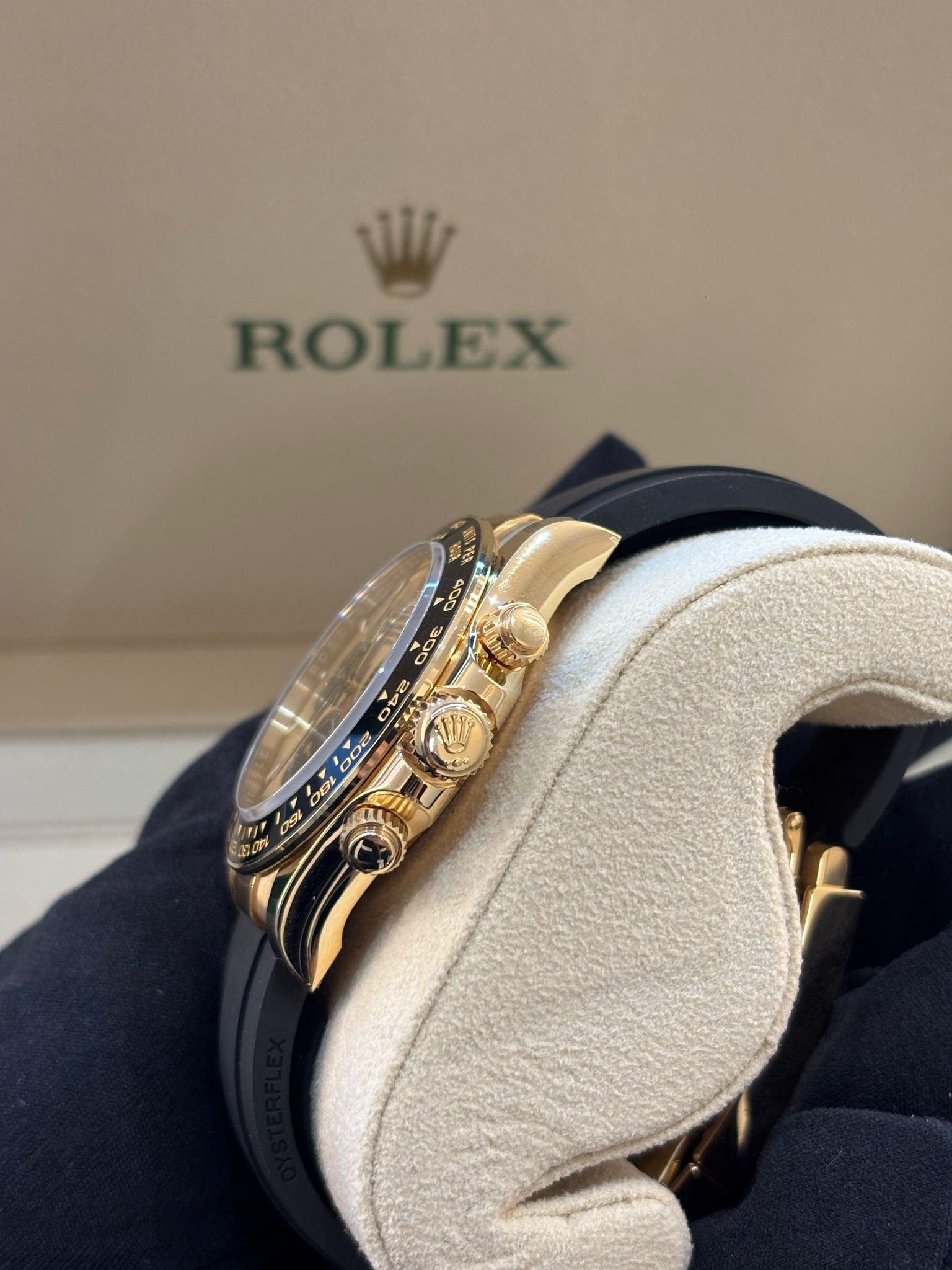 Rolex Cosmograph Daytona 126518 Golden and bright black YML