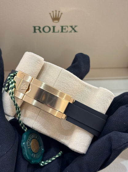 Rolex Cosmograph Daytona 126518 Golden and bright black YML