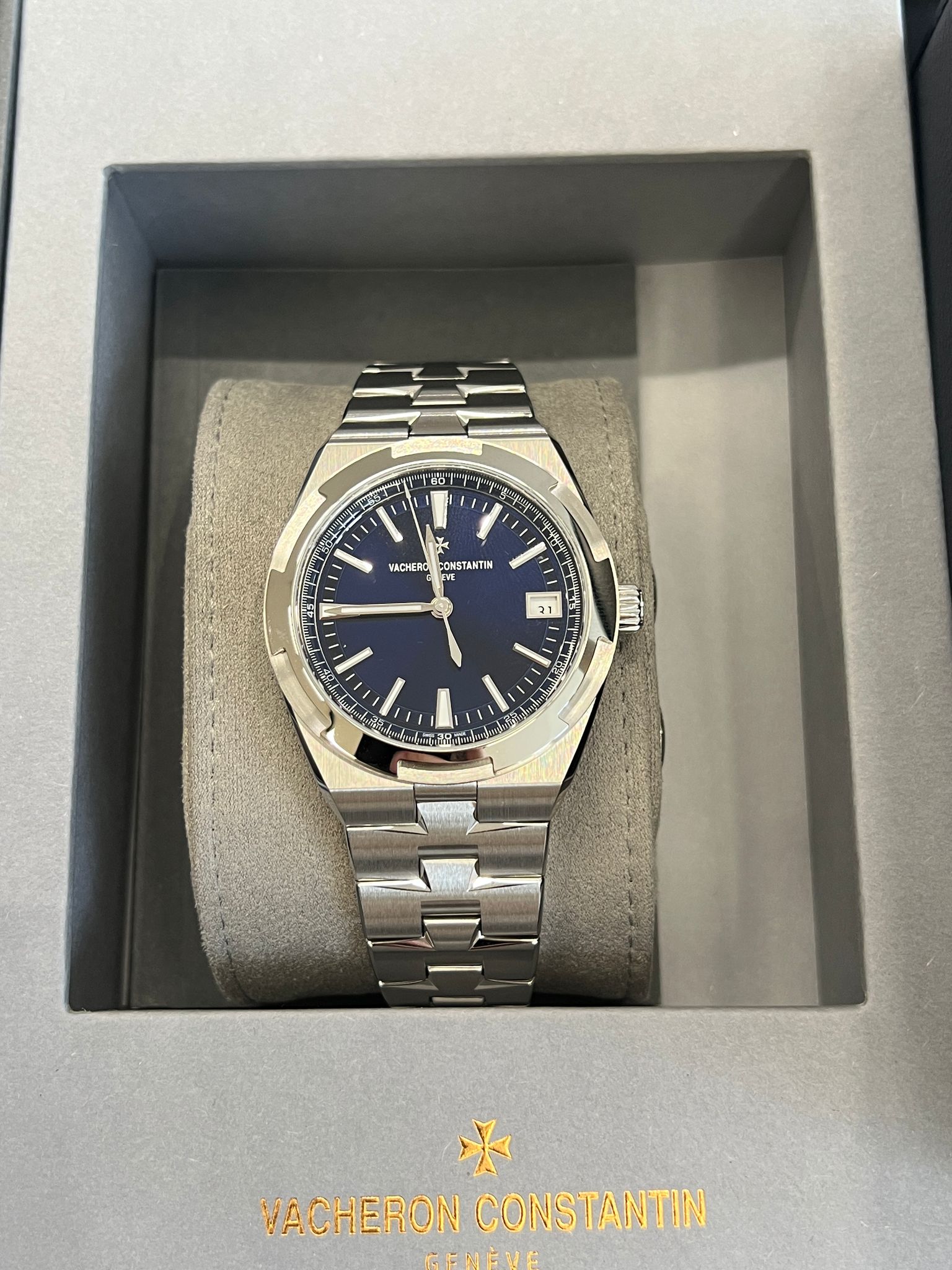 Vacheron Constantin Overseas 4520V/210A-B128 2026