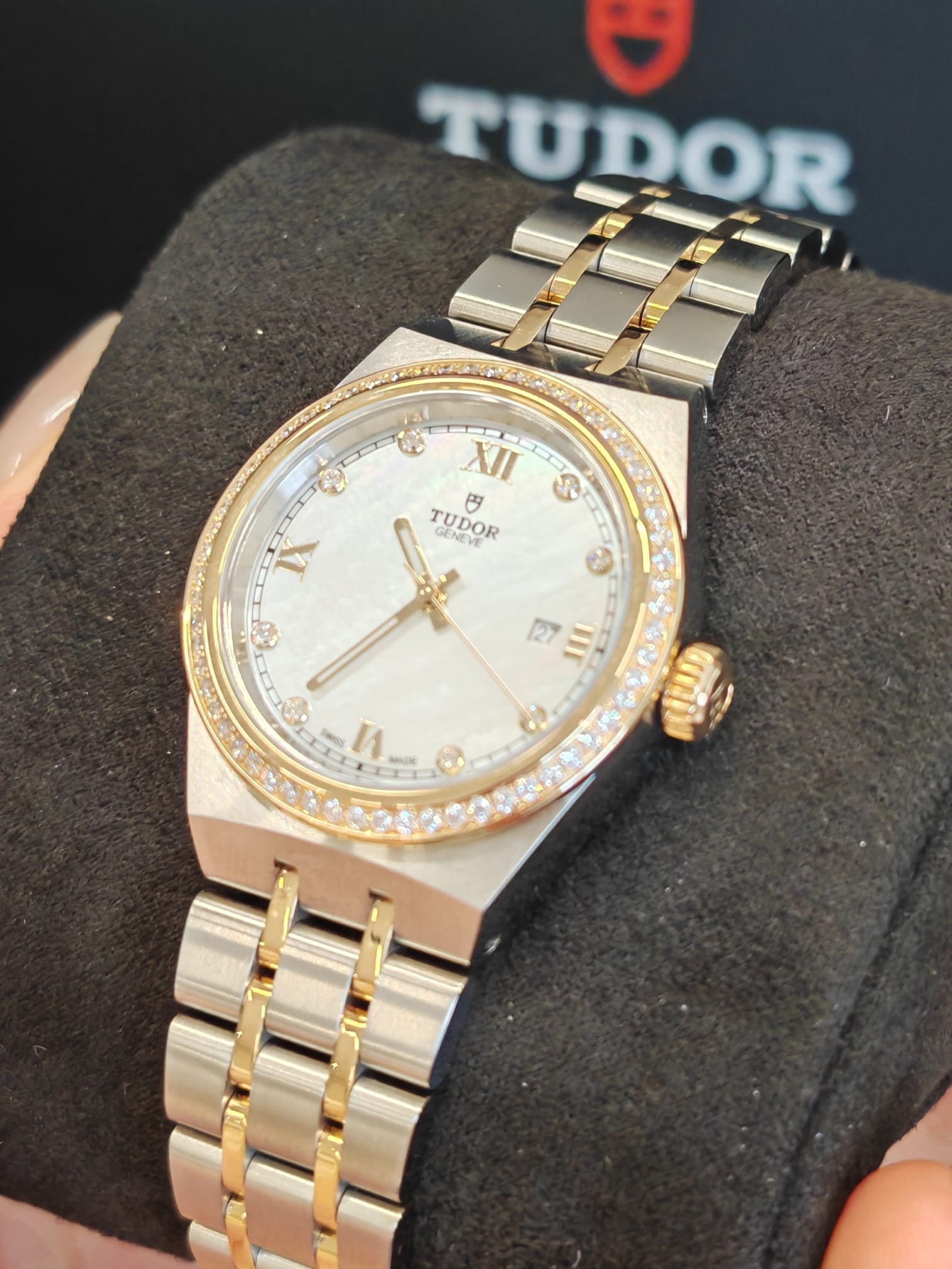 Tudor Royal M28323-0001