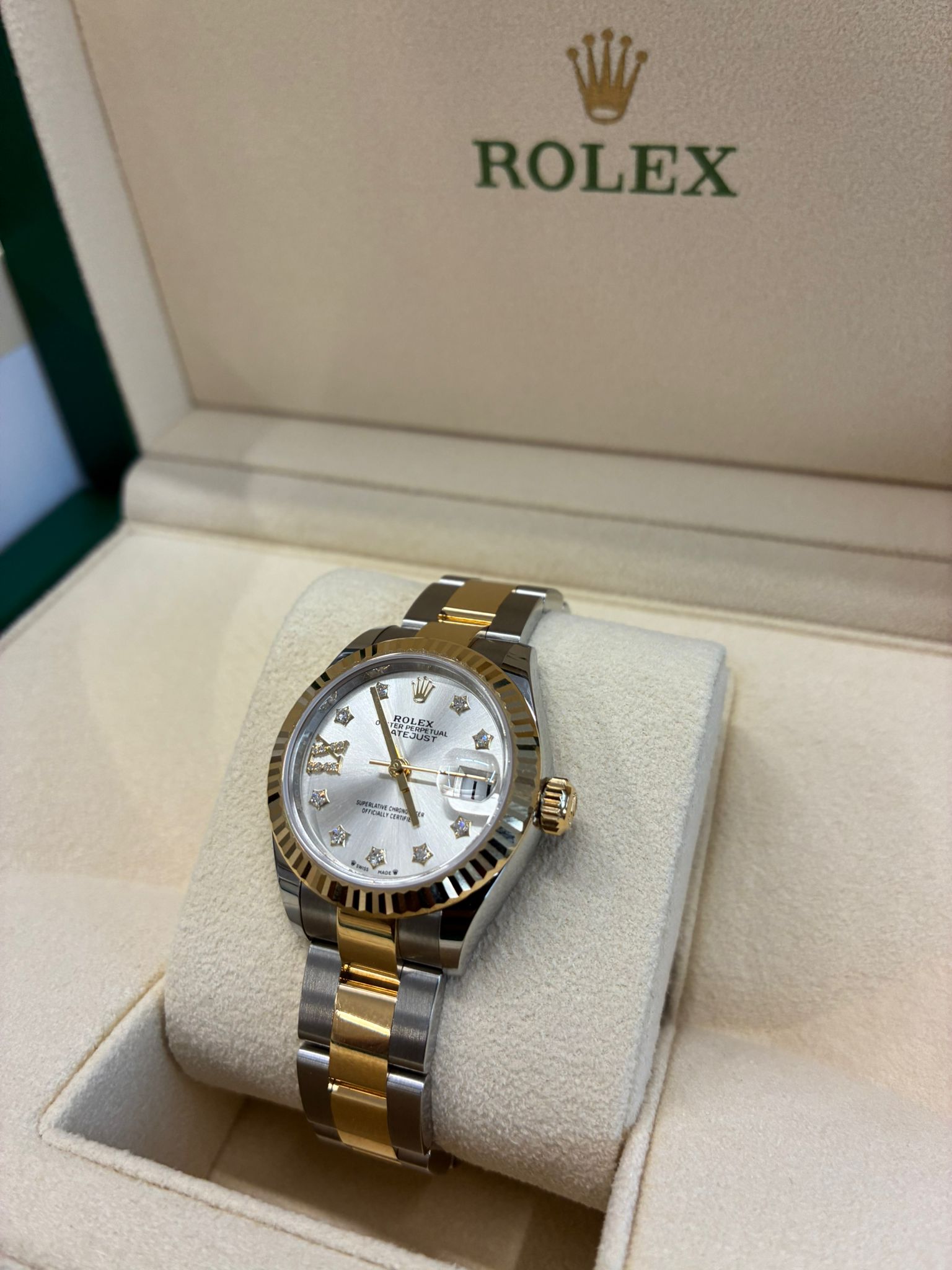 Rolex Lady-Datejust 279173G Silver Star Oyster 2025