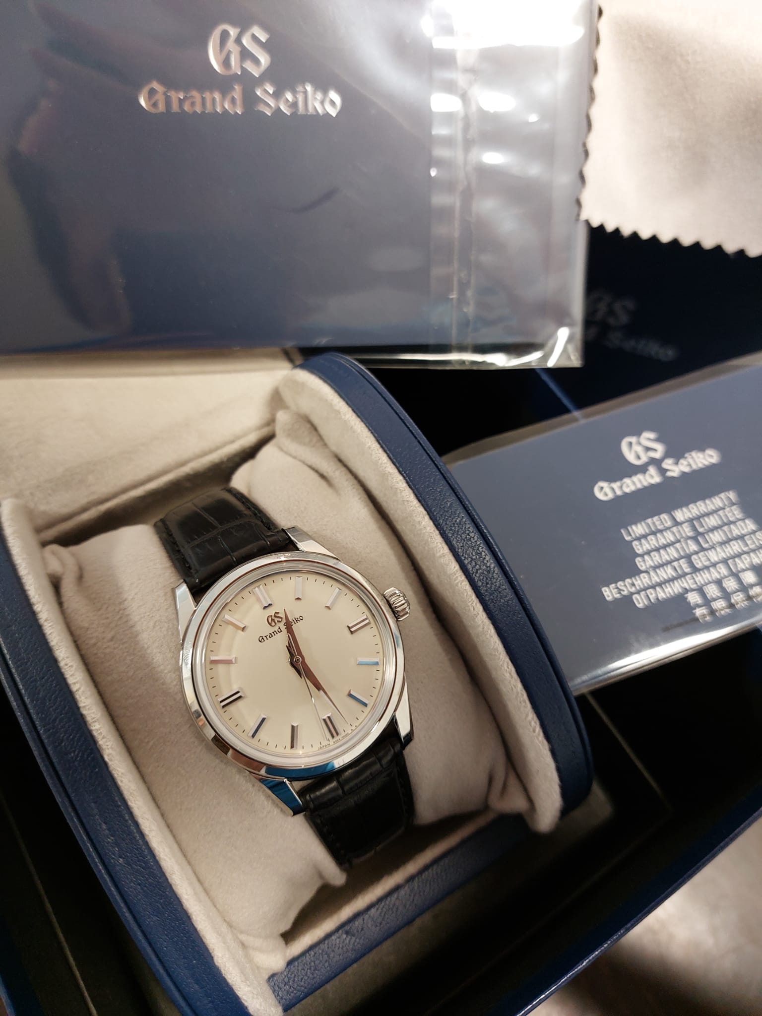 Grand Seiko Elegance SBGW301G 2026