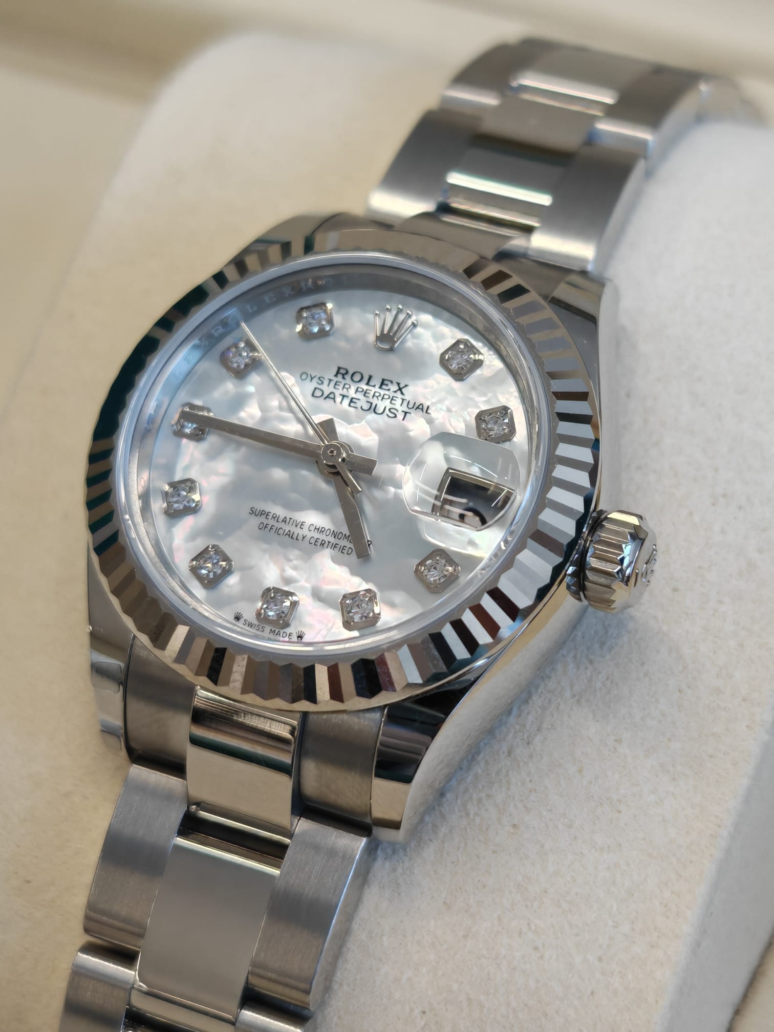 Rolex Lady-Datejust 279174Ng White Oyster 2025