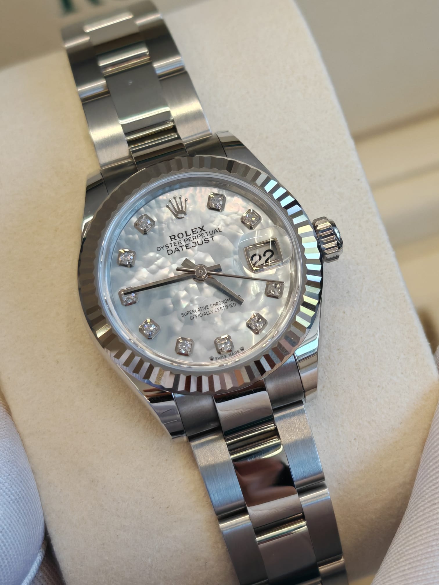 Rolex Lady-Datejust 279174Ng White Oyster 2025