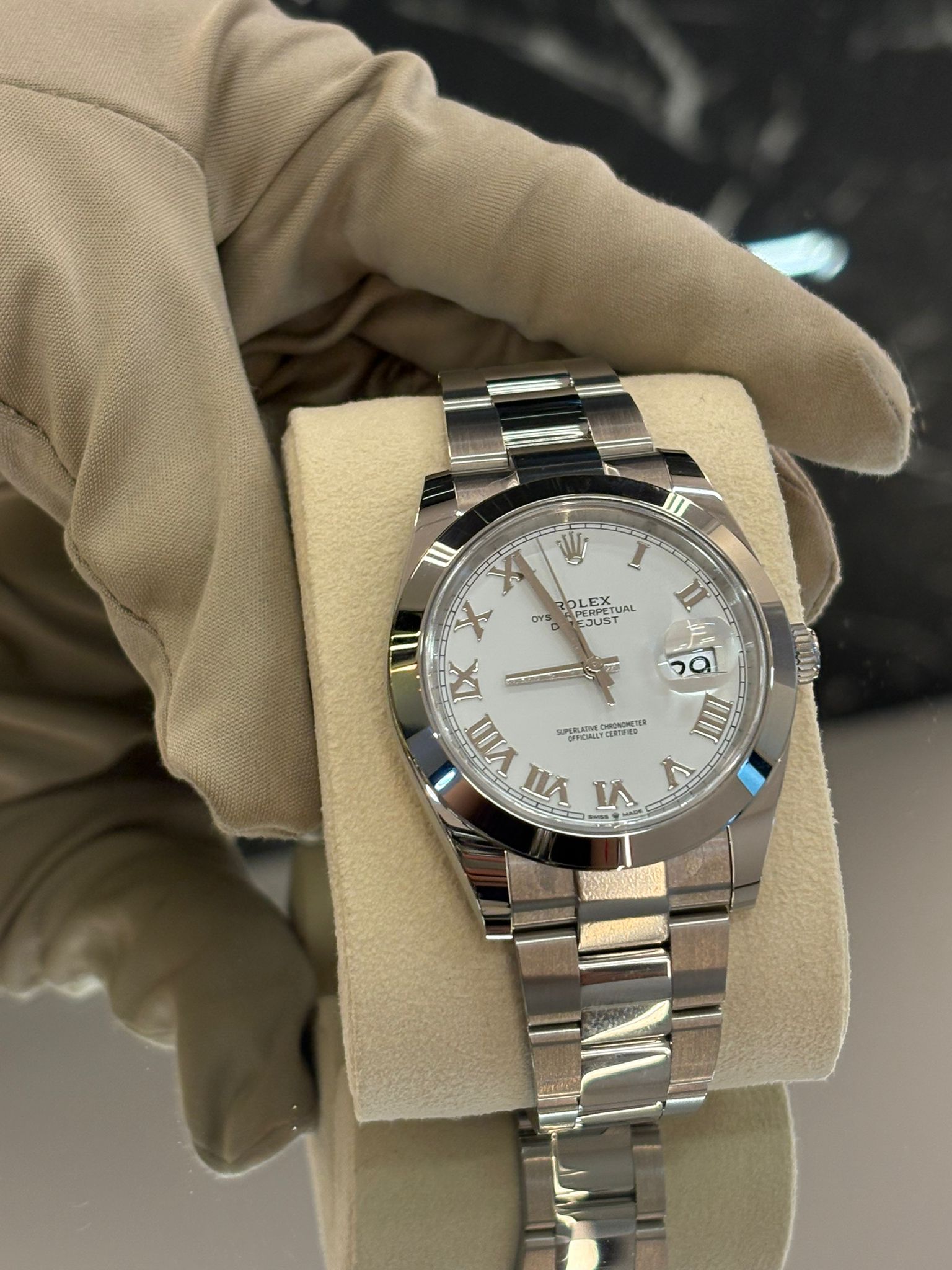 Rolex Datejust 41 126300 White Roman Oyster 2024