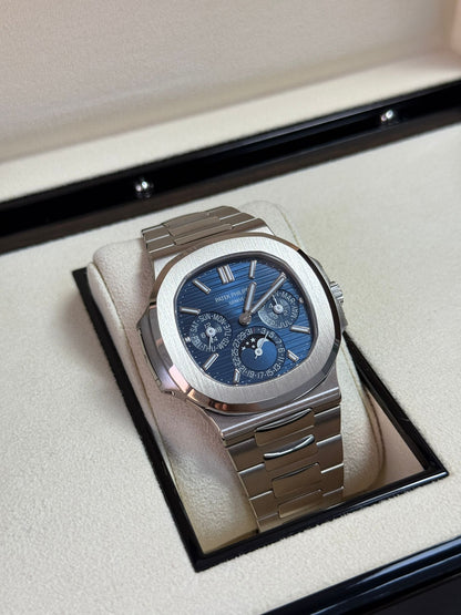 Patek Philippe 5740/1G-001 Nautilus Perpetual Calendar 5740 White Gold / Blue 2025