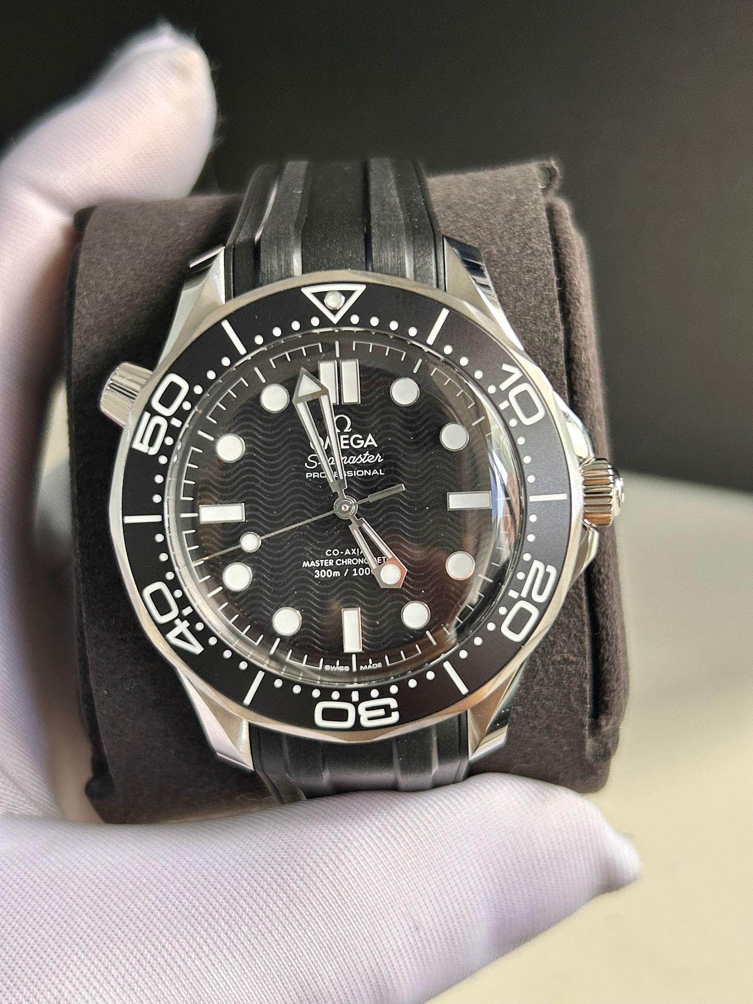 Omega Seamaster Diver 300m 210.32.42.20.01.003