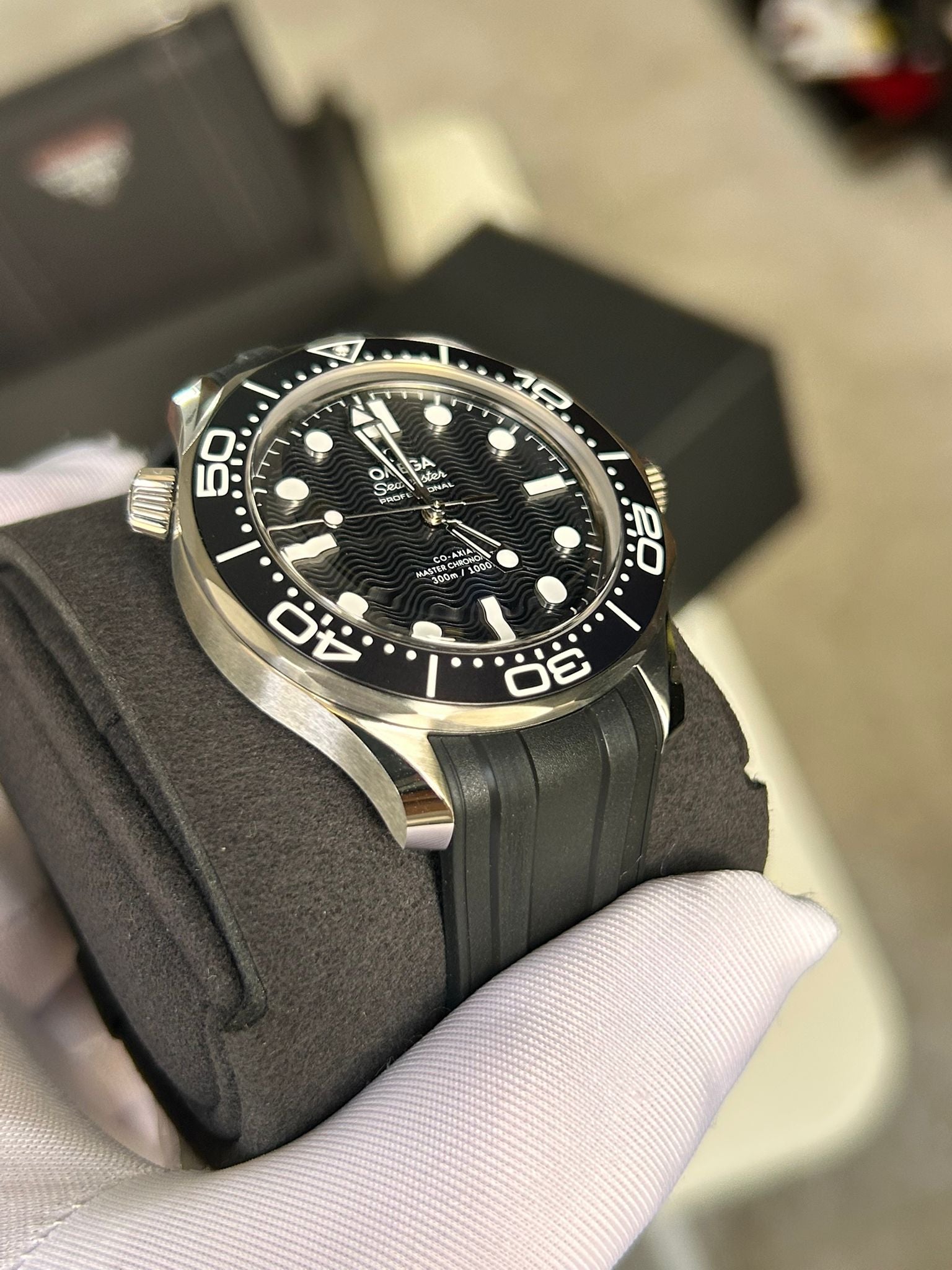 Omega Seamaster Diver 300m 210.32.42.20.01.003