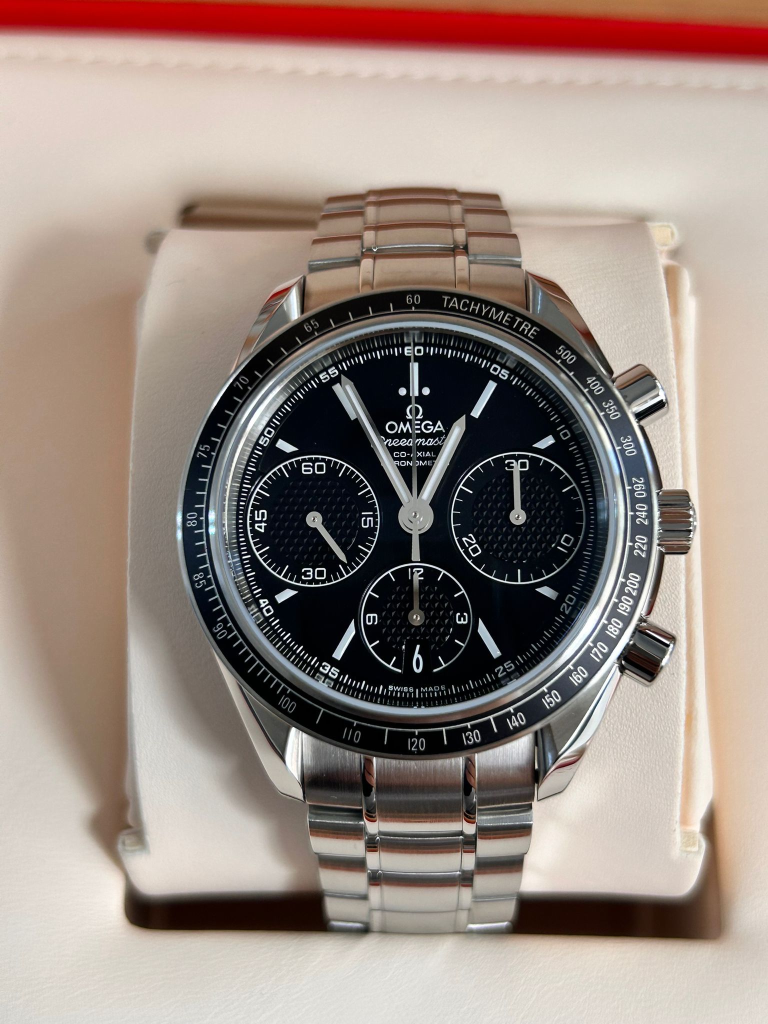 Omega Speedmaster Racing 326.30.40.50.01.001