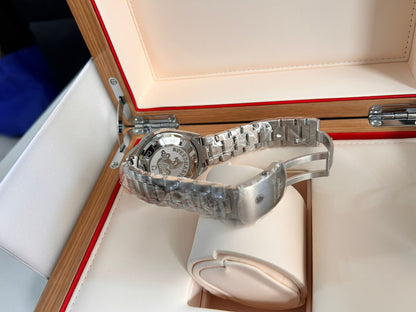 Omega Speedmaster Racing 326.30.40.50.01.001