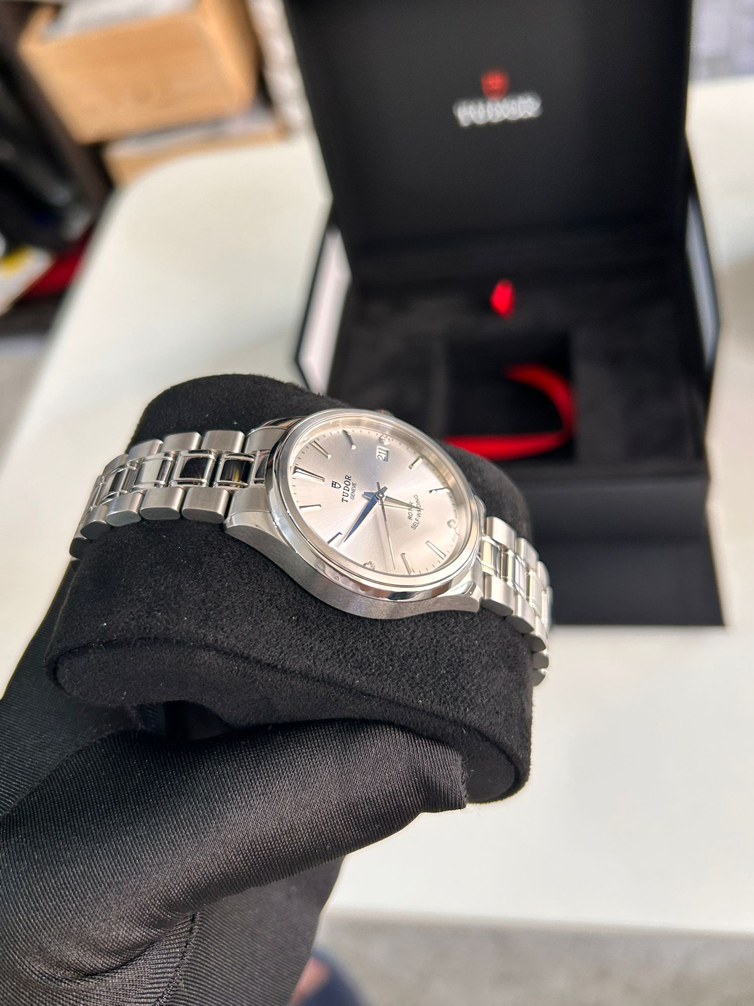 Tudor Style 12500-0003 – EW Watches