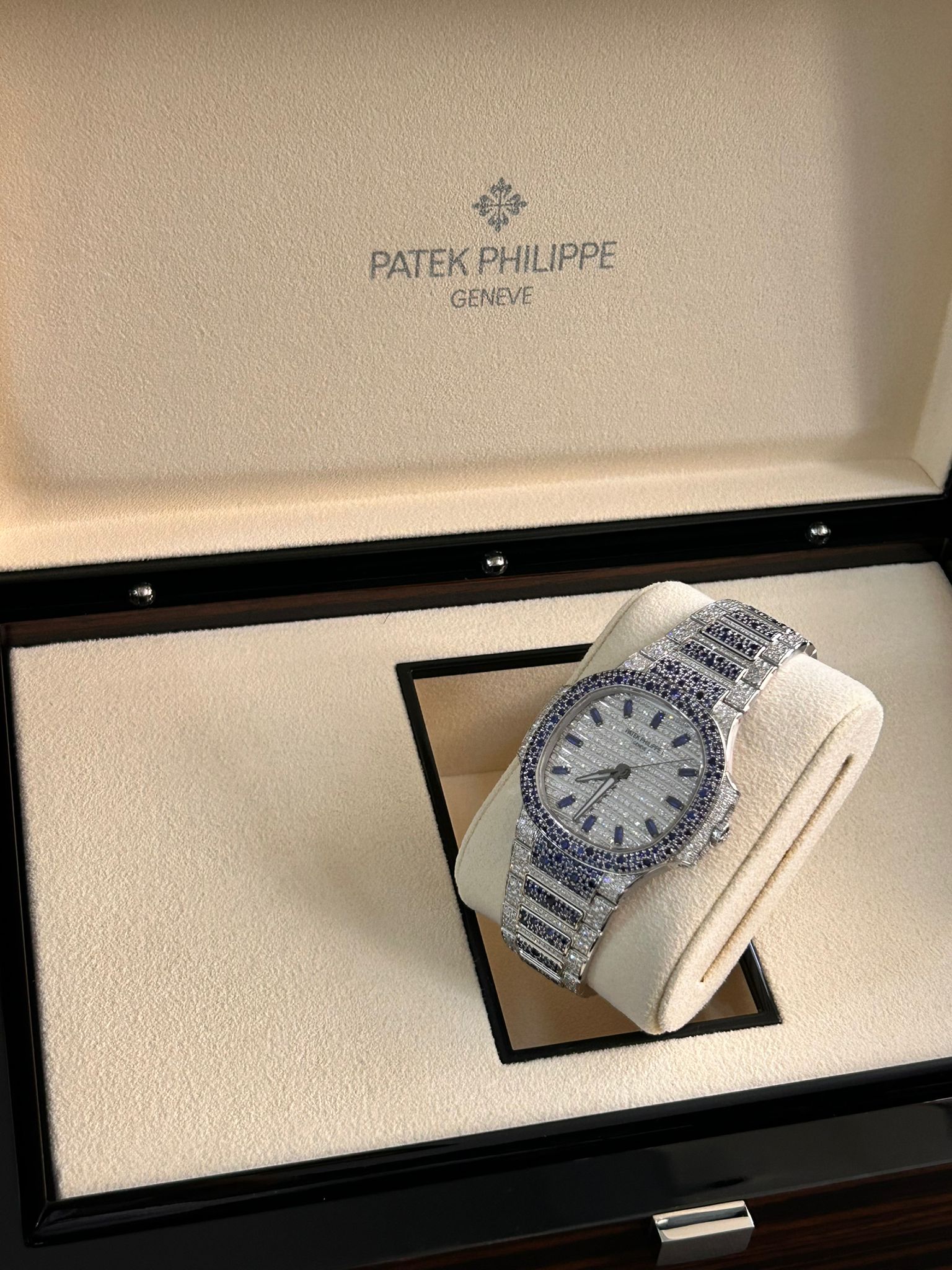 Patek Philippe Nautilus Haute Joaillerie 7118/1451G-001