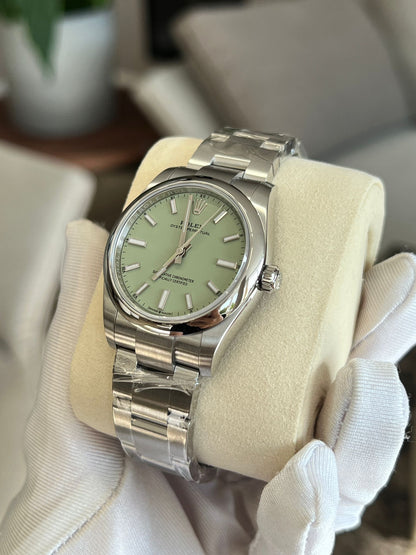 Rolex Oyster Perpetual 34 124200 Pistachio Green