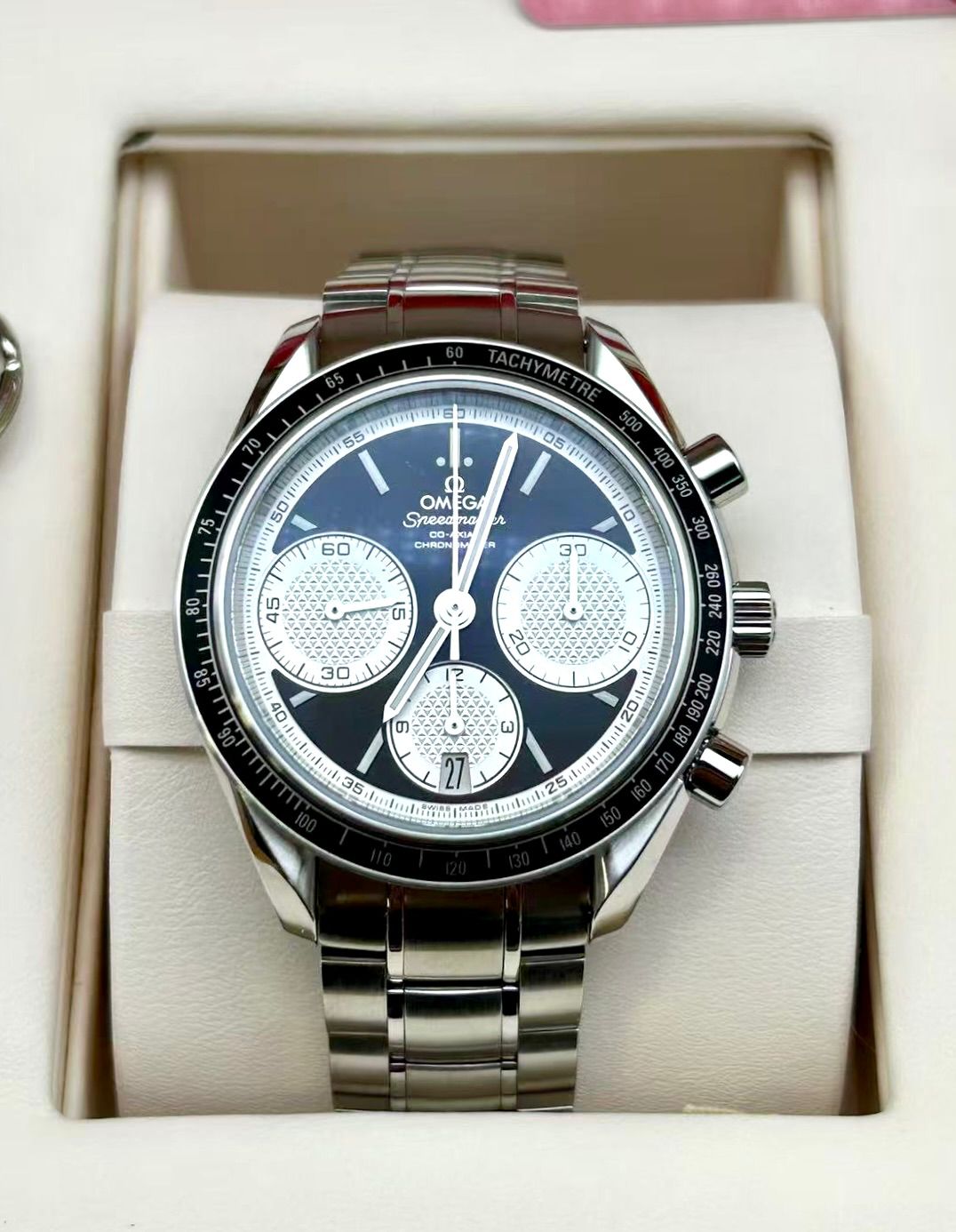 Omega Speedmaster Racing 326.30.40.50.01.002