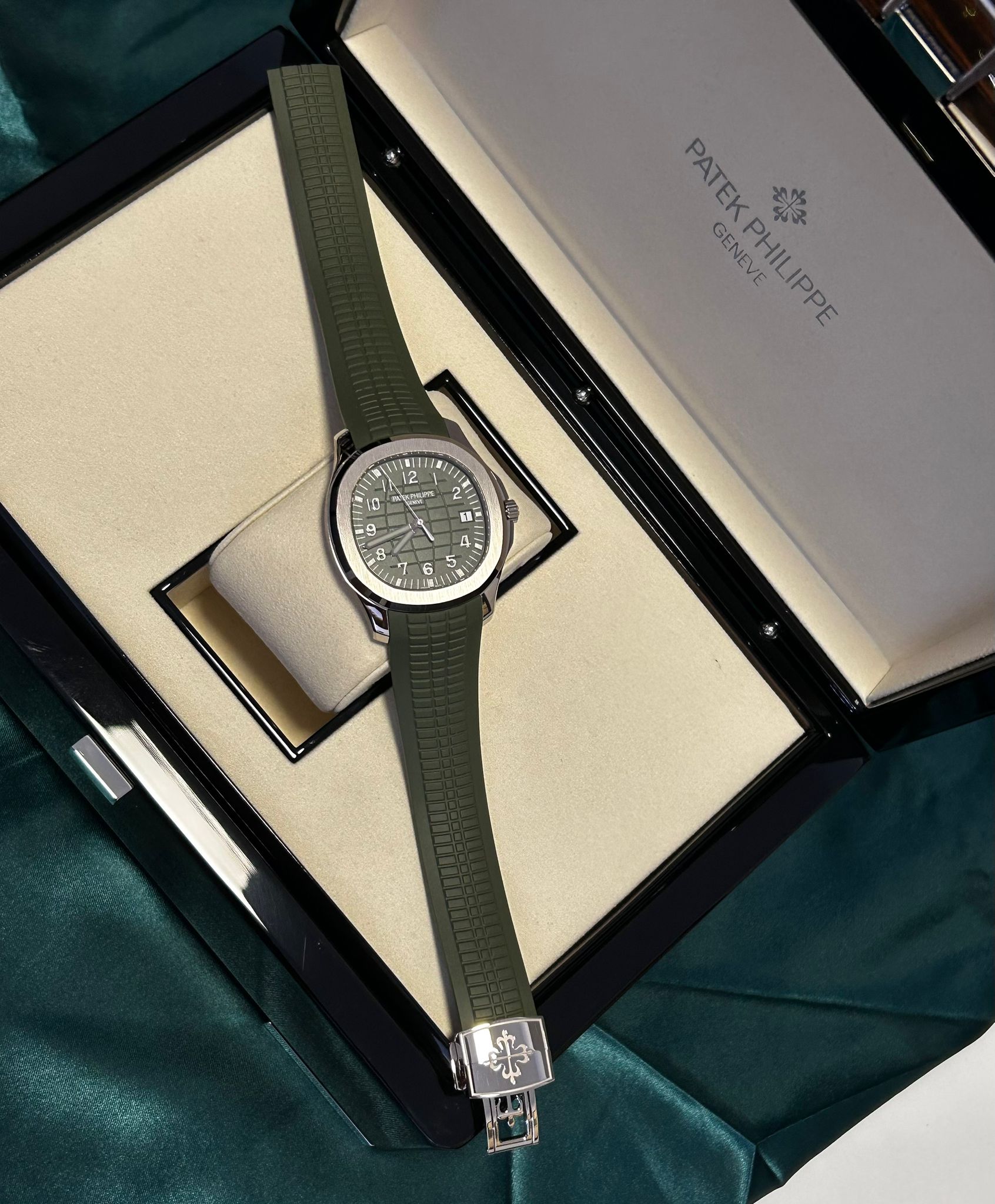 Patek Philippe Aquanaut 5168G-010  2025
