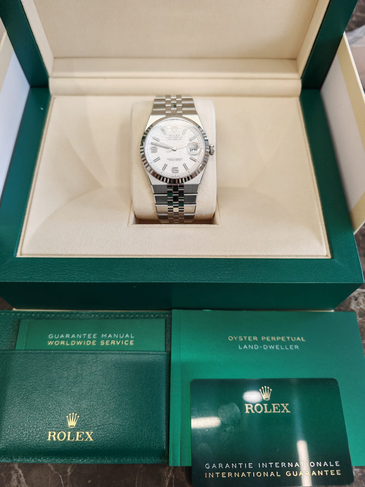 Rolex Land-Dweller 40 127334 White 2026