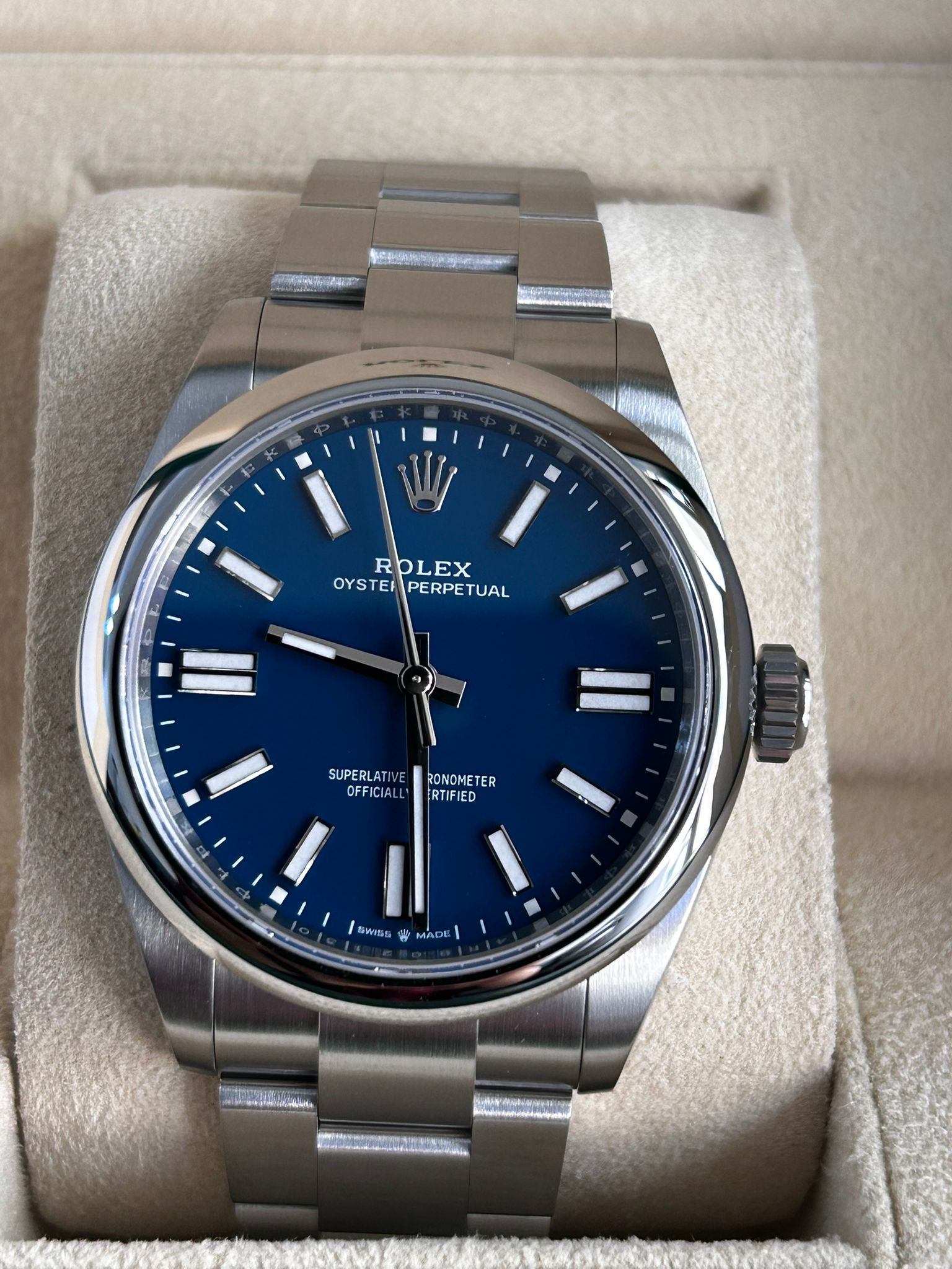 Rolex Oyster Perpetual 41 134300-0009 New Blue