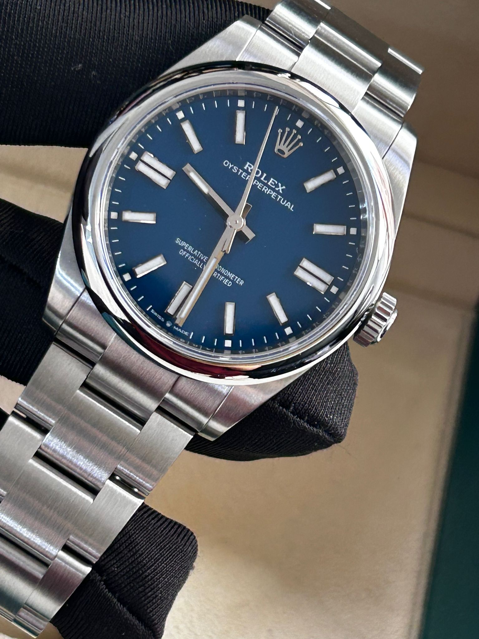 Rolex Oyster Perpetual 41 134300-0009 New Blue