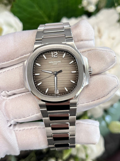 Patek Philippe 7118/1A-011  2024