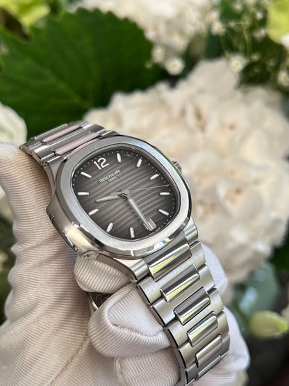 Patek Philippe 7118/1A-011  2025