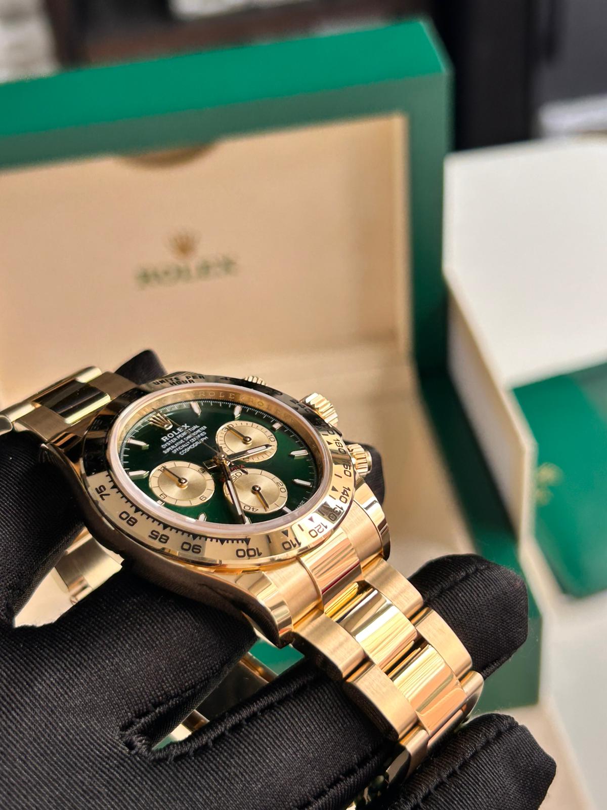 Rolex Cosmograph Daytona 126508 Green and Golden 2026