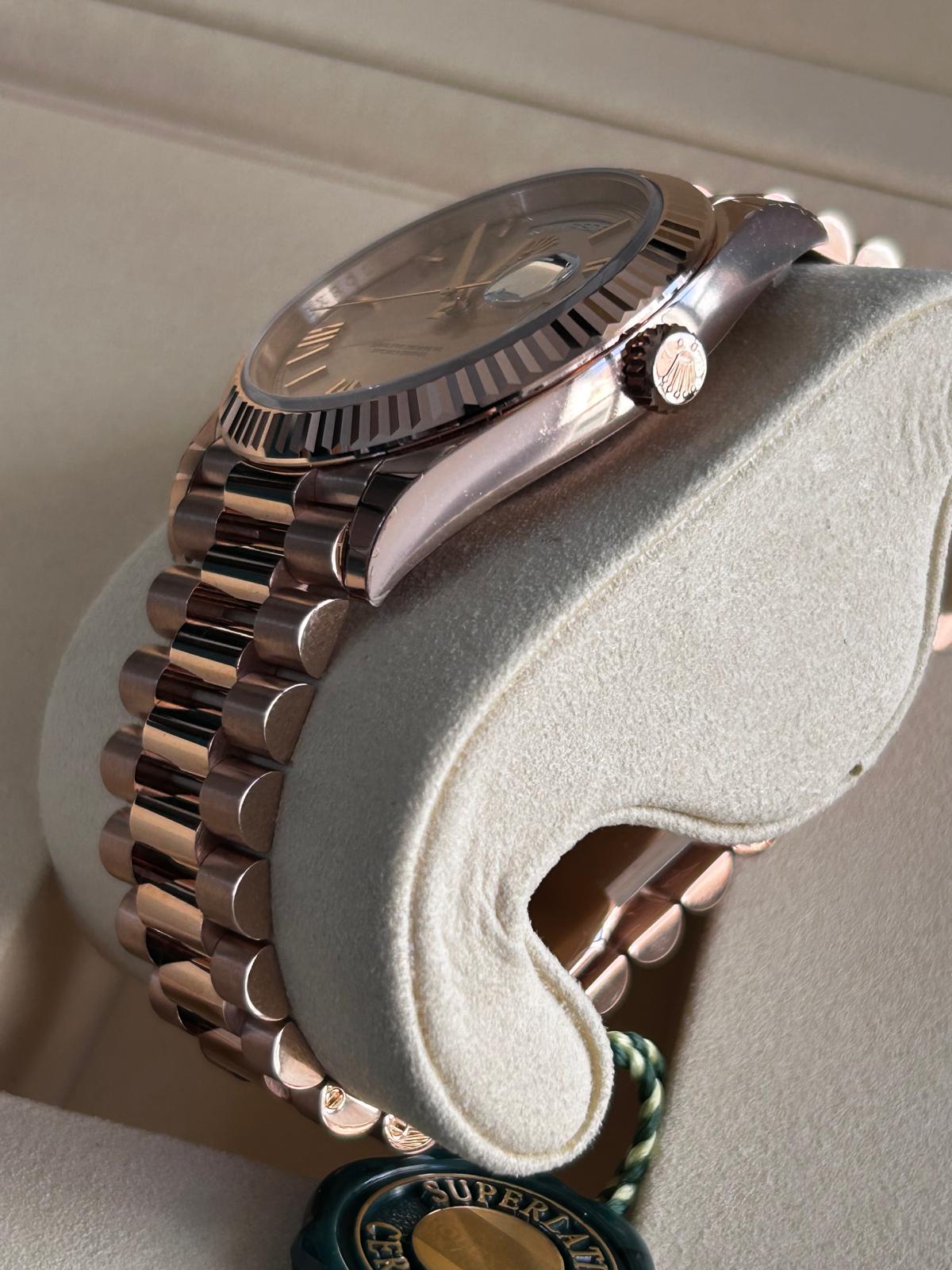 Rolex Day-Date 40 228235 Sundust Roman 2025