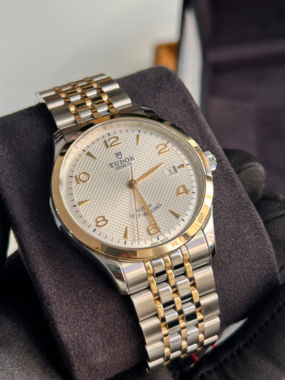 Tudor 1926 M91551-0001