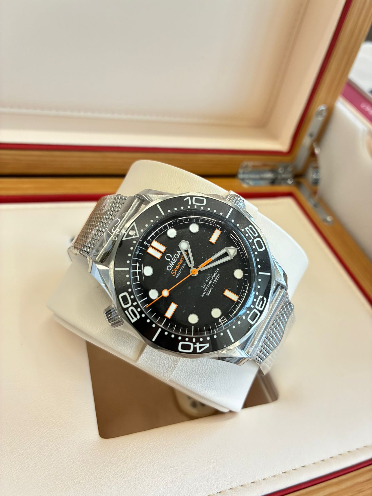 Omega Seamaster 300M 210.30.42.20.01.018